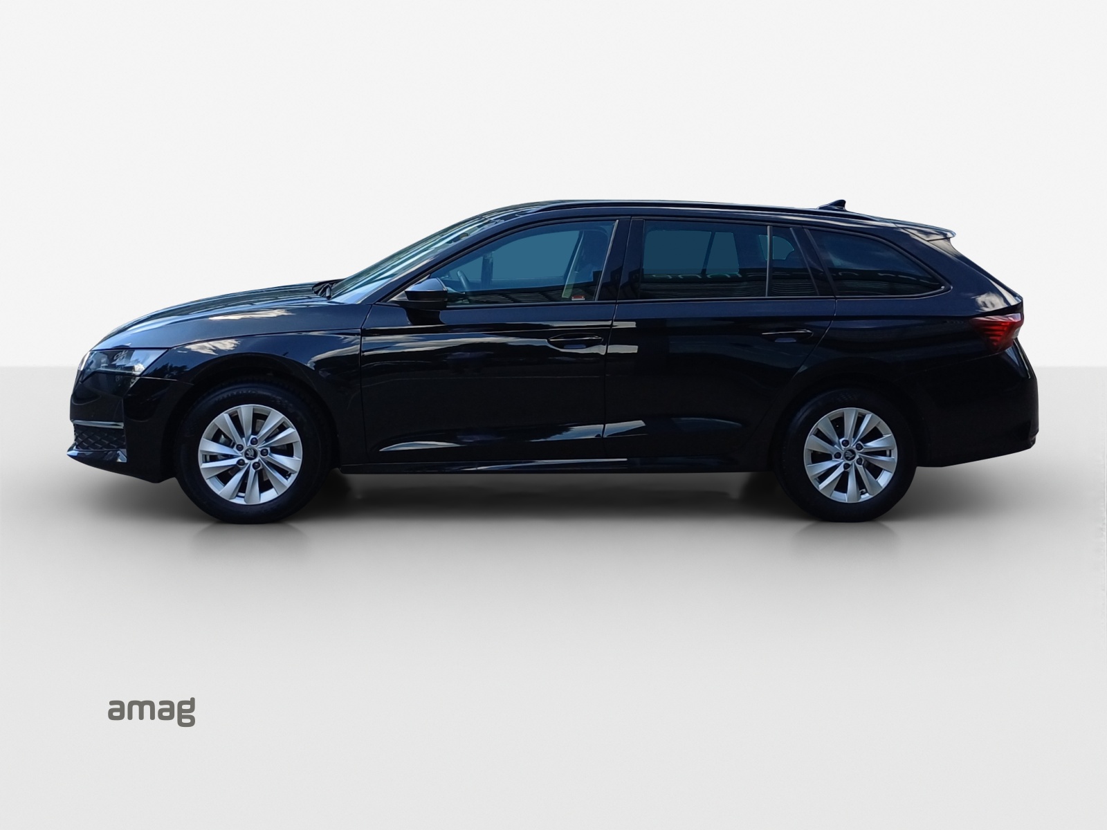 SKODA Octavia Combi 1.5 TSI mHEV DSG Dynamic-image-1