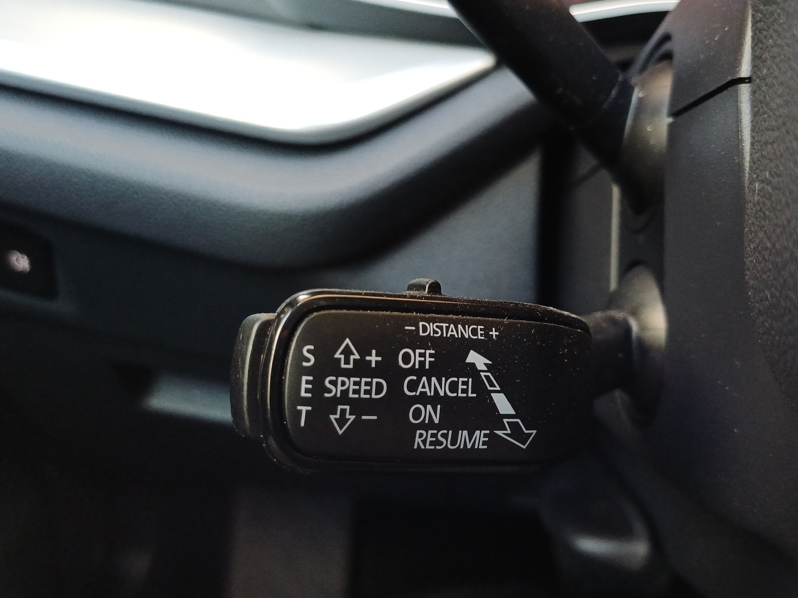 SKODA Octavia Combi 1.5 TSI mHEV DSG Dynamic-image-15