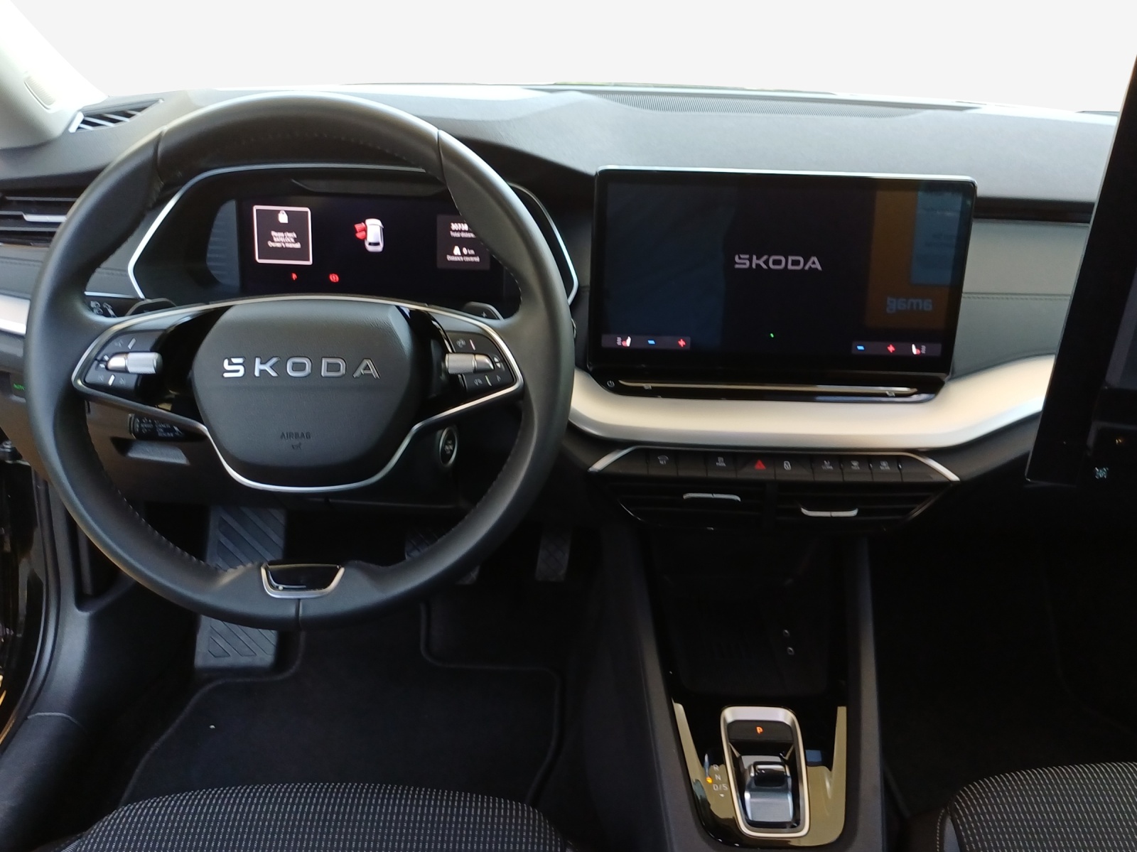 SKODA Octavia Combi 1.5 TSI mHEV DSG Dynamic-image-8
