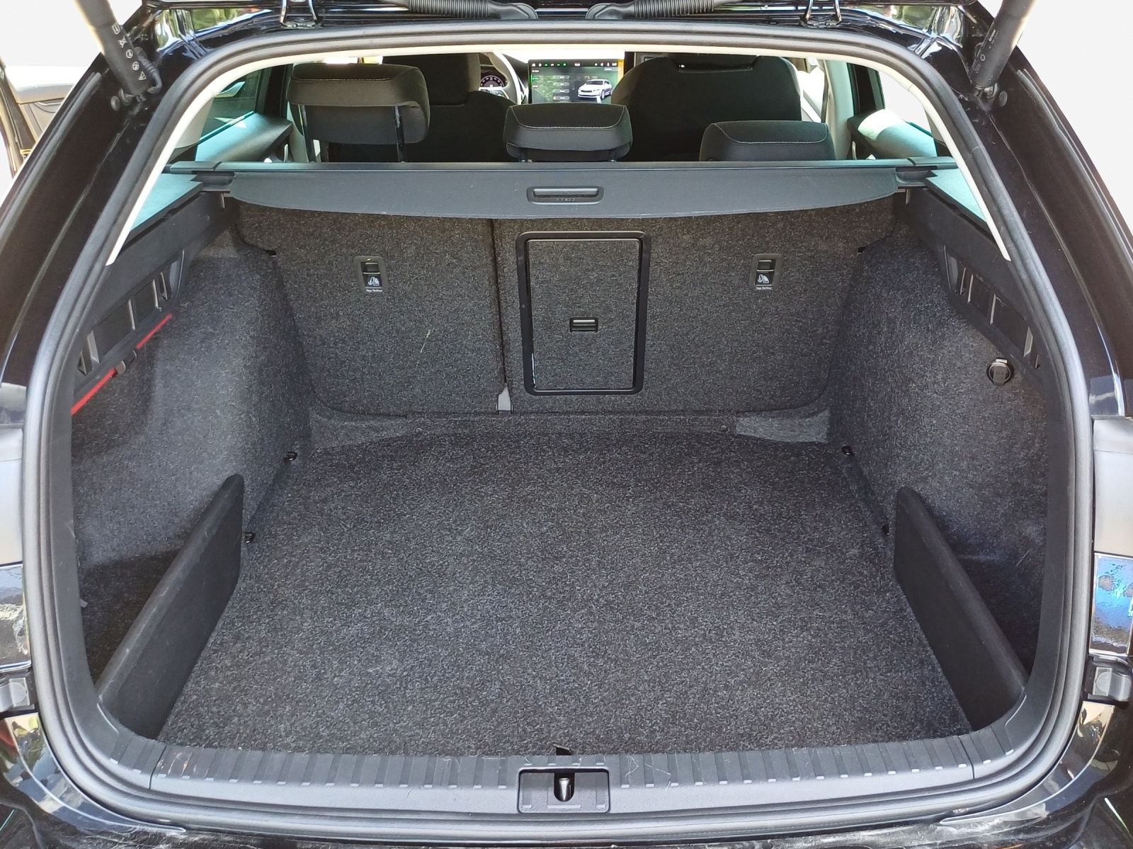 SKODA Octavia Combi 1.5 TSI mHEV DSG Dynamic-image-12