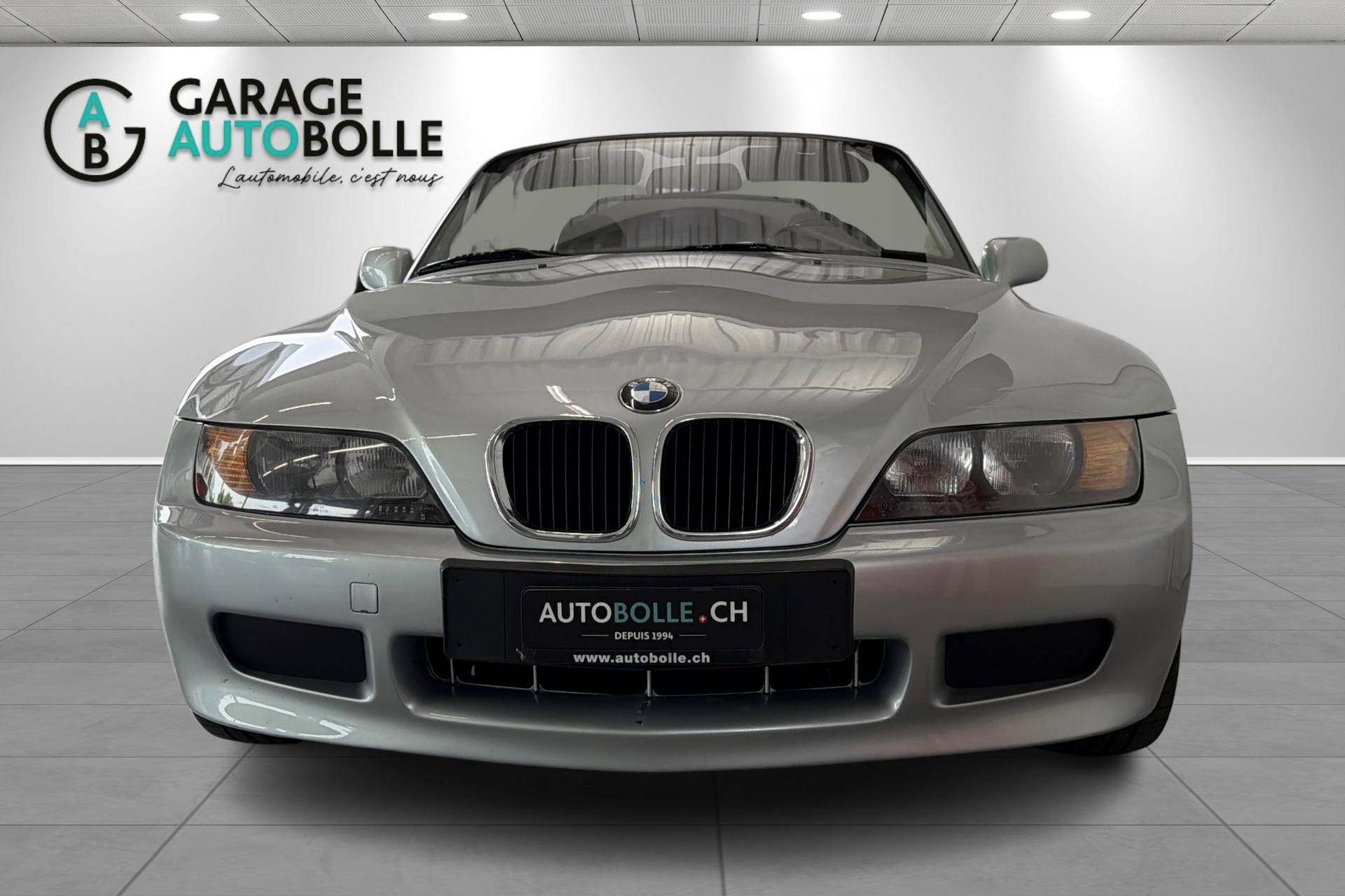 BMW Z3 1.8i Roadster-showroom-element-1