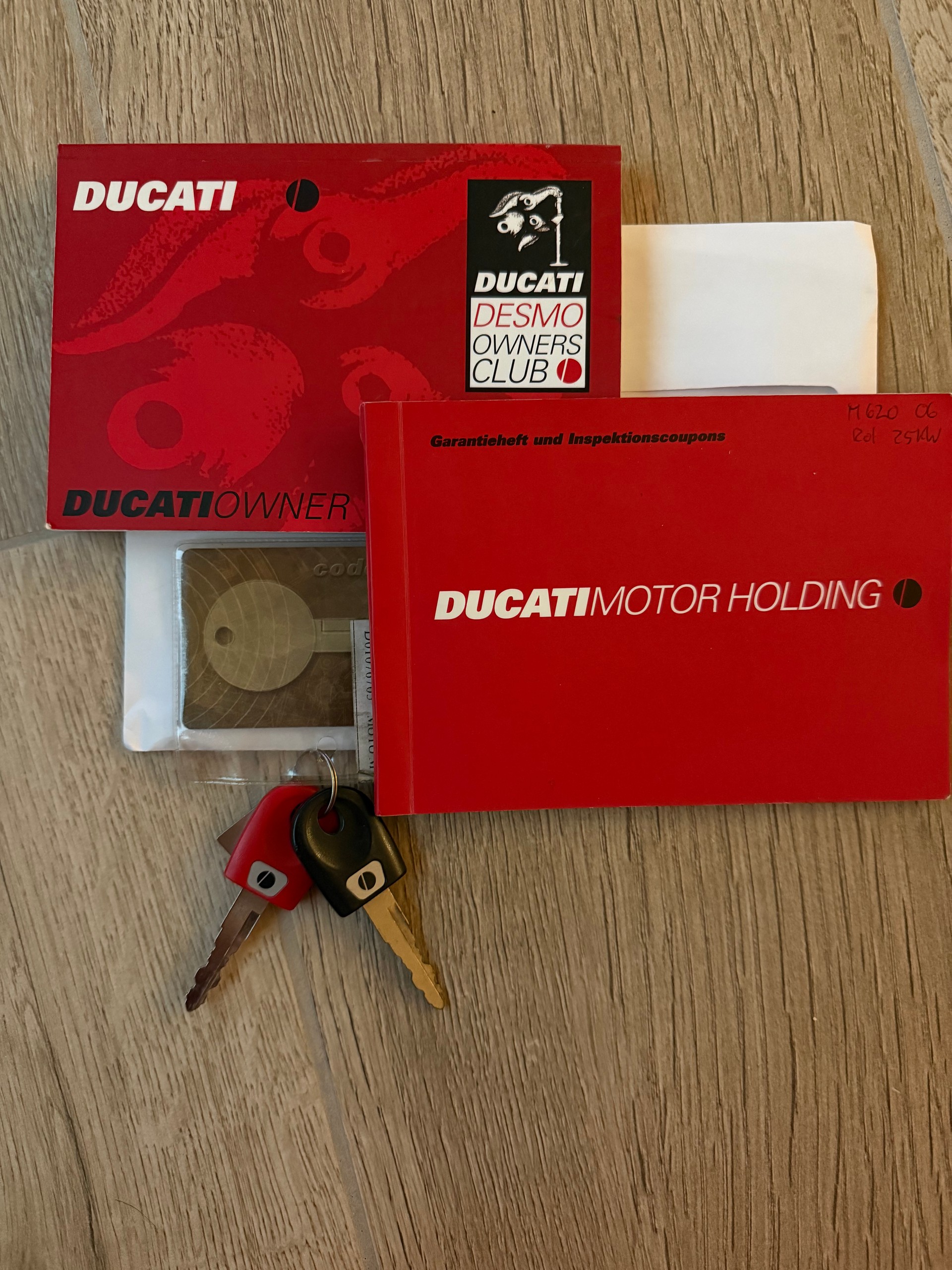 DUCATI Monster 620 i.e.-image-5