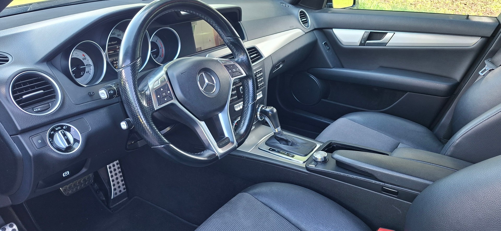 MERCEDES-BENZ C 250 CDI Avantgarde 4Matic 7G-Tronic-image-6
