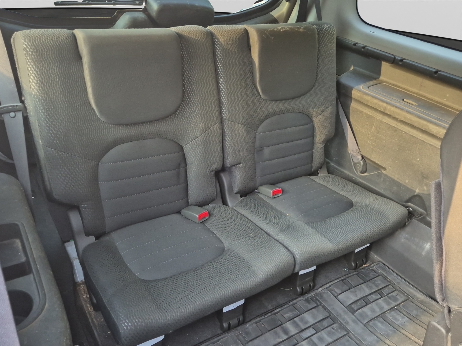 NISSAN Pathfinder 2.5 dCi SE-image-15