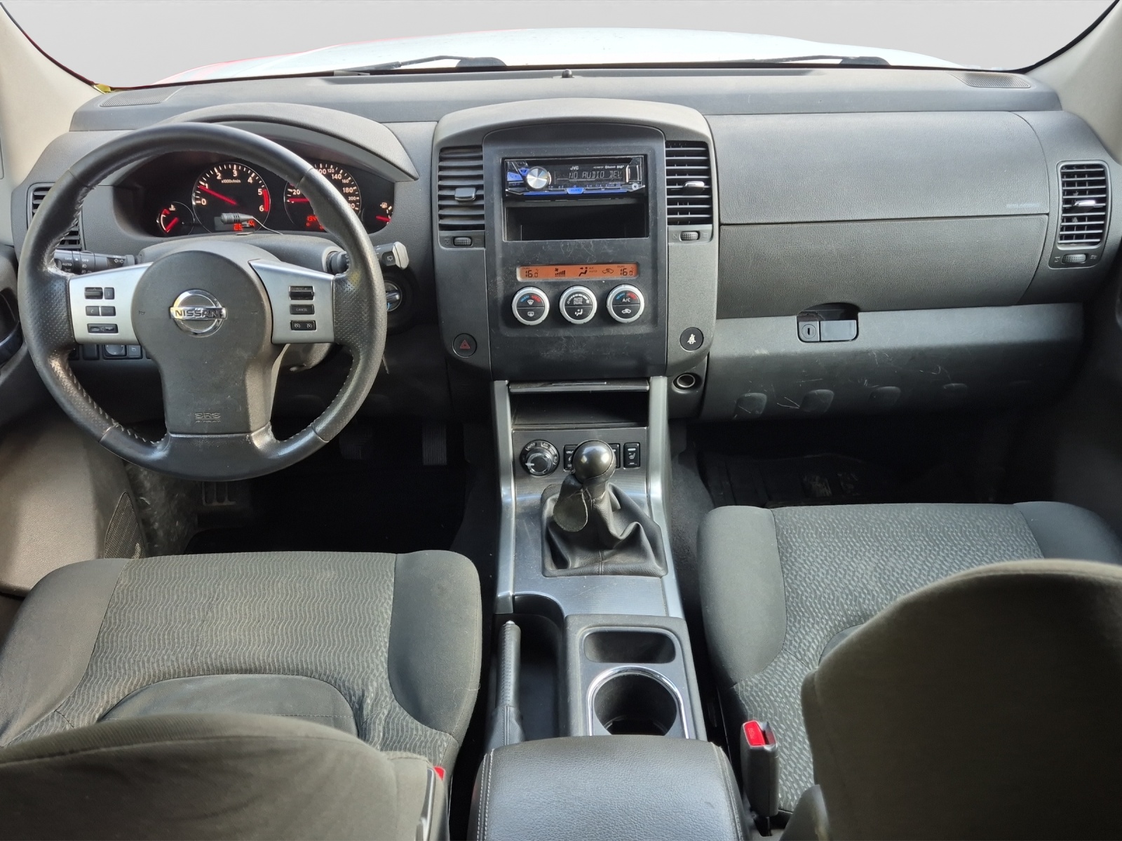 NISSAN Pathfinder 2.5 dCi SE-image-9