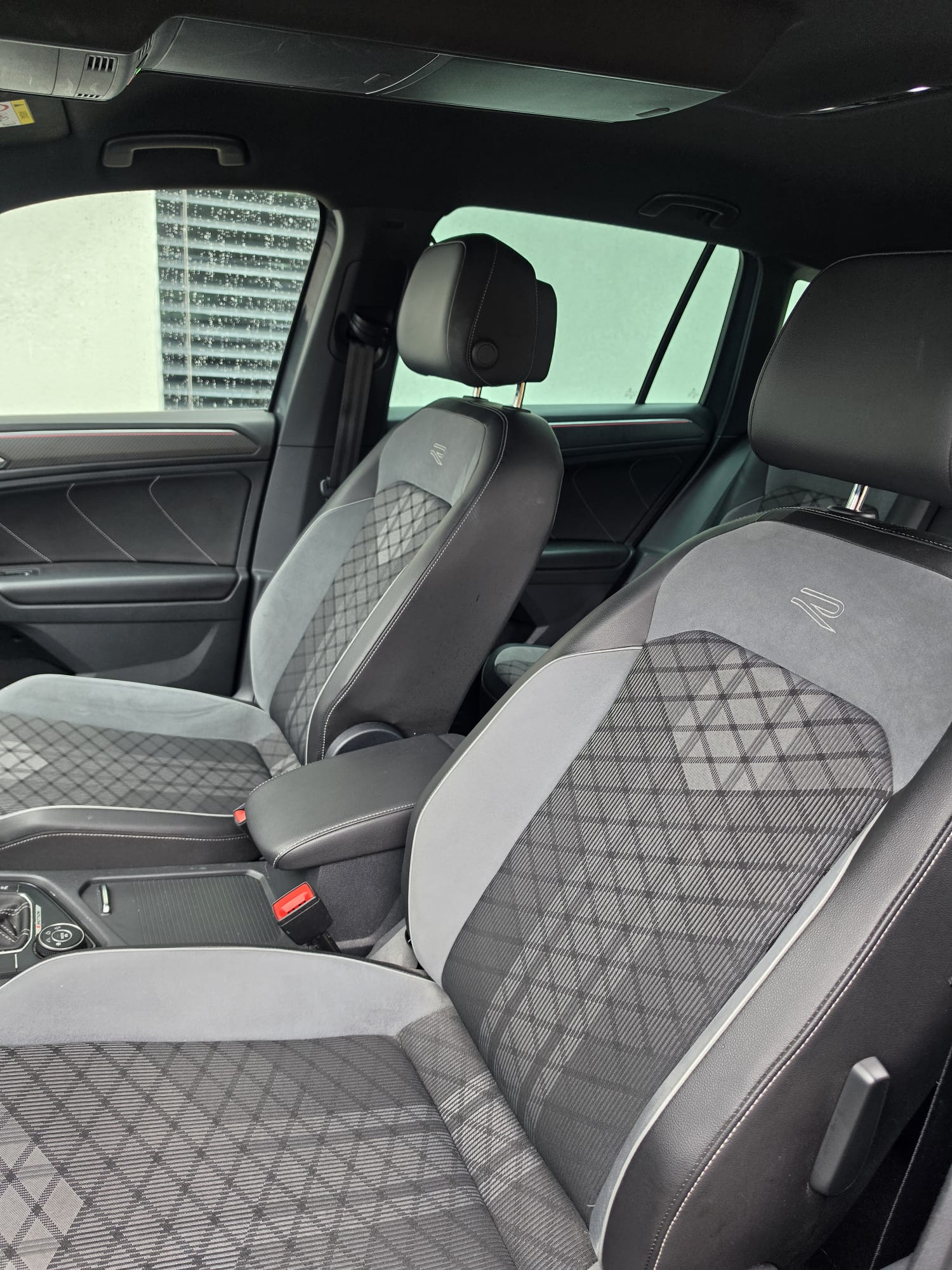 VW 2.0 TSI R-Line DSG-image-3