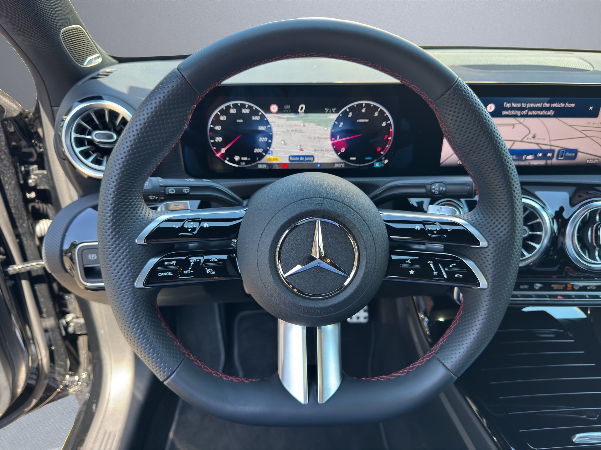 MERCEDES-BENZ A 200 7G-DCT-image-11