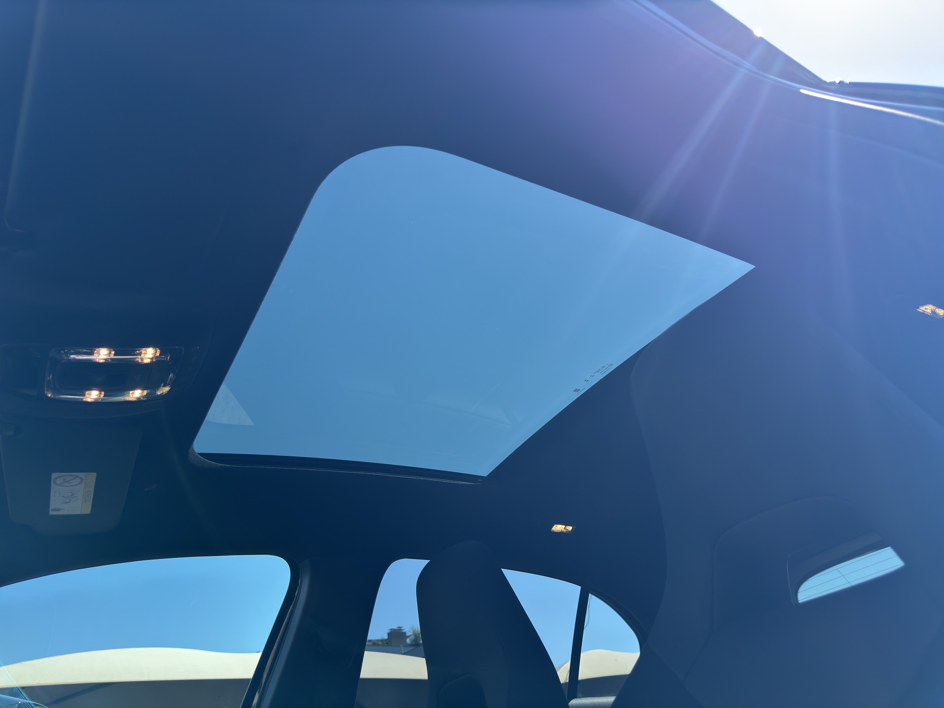 MERCEDES-BENZ A 200 7G-DCT-image-17