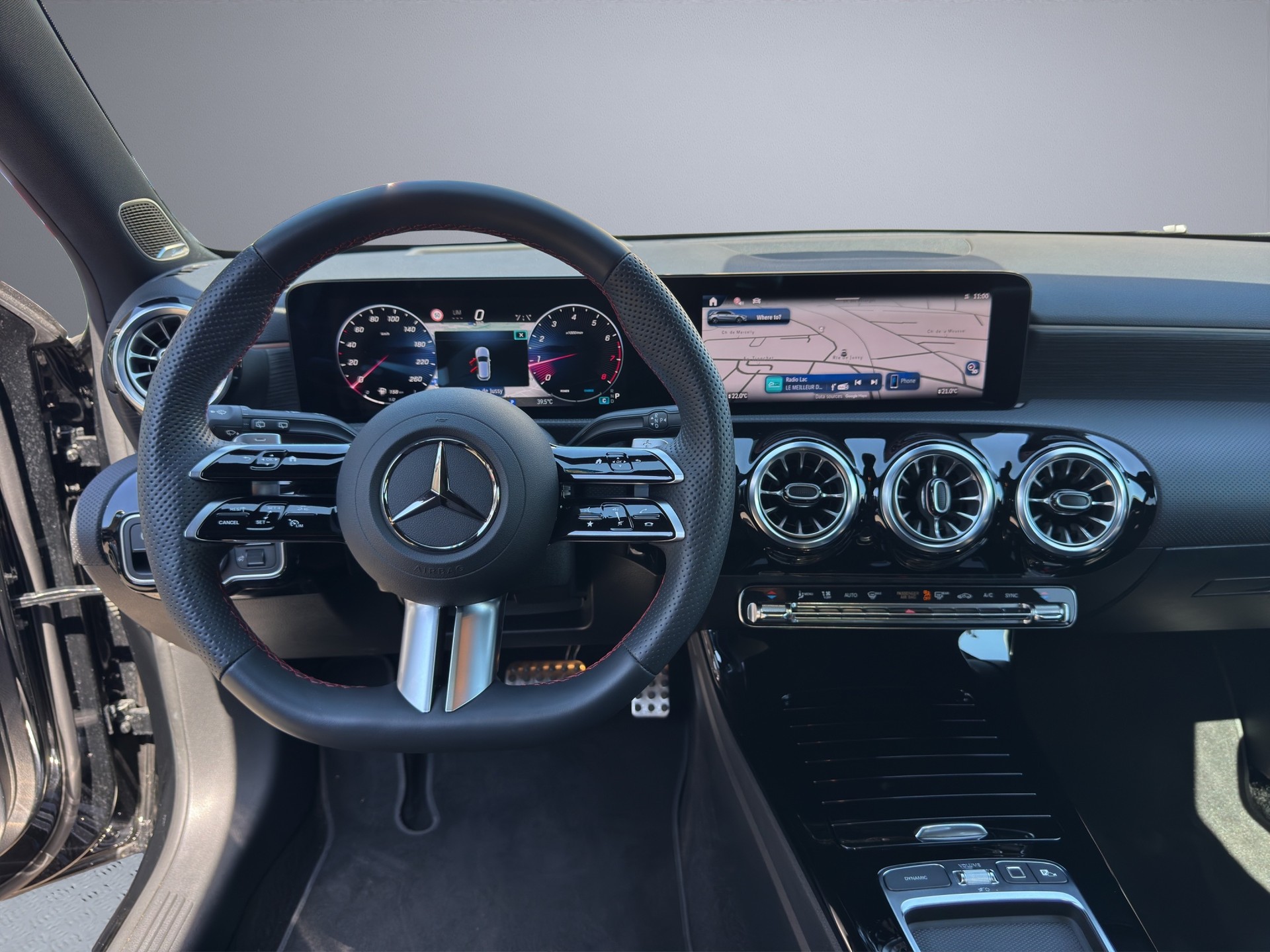 MERCEDES-BENZ A 200 7G-DCT-image-12