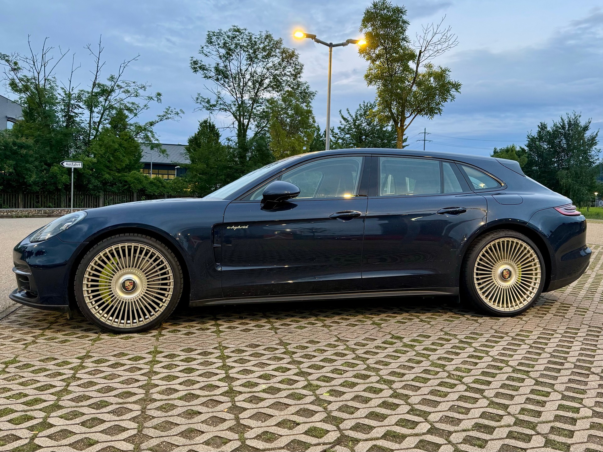 PORSCHE 2.9 V6 4 E-Hybrid-image-0