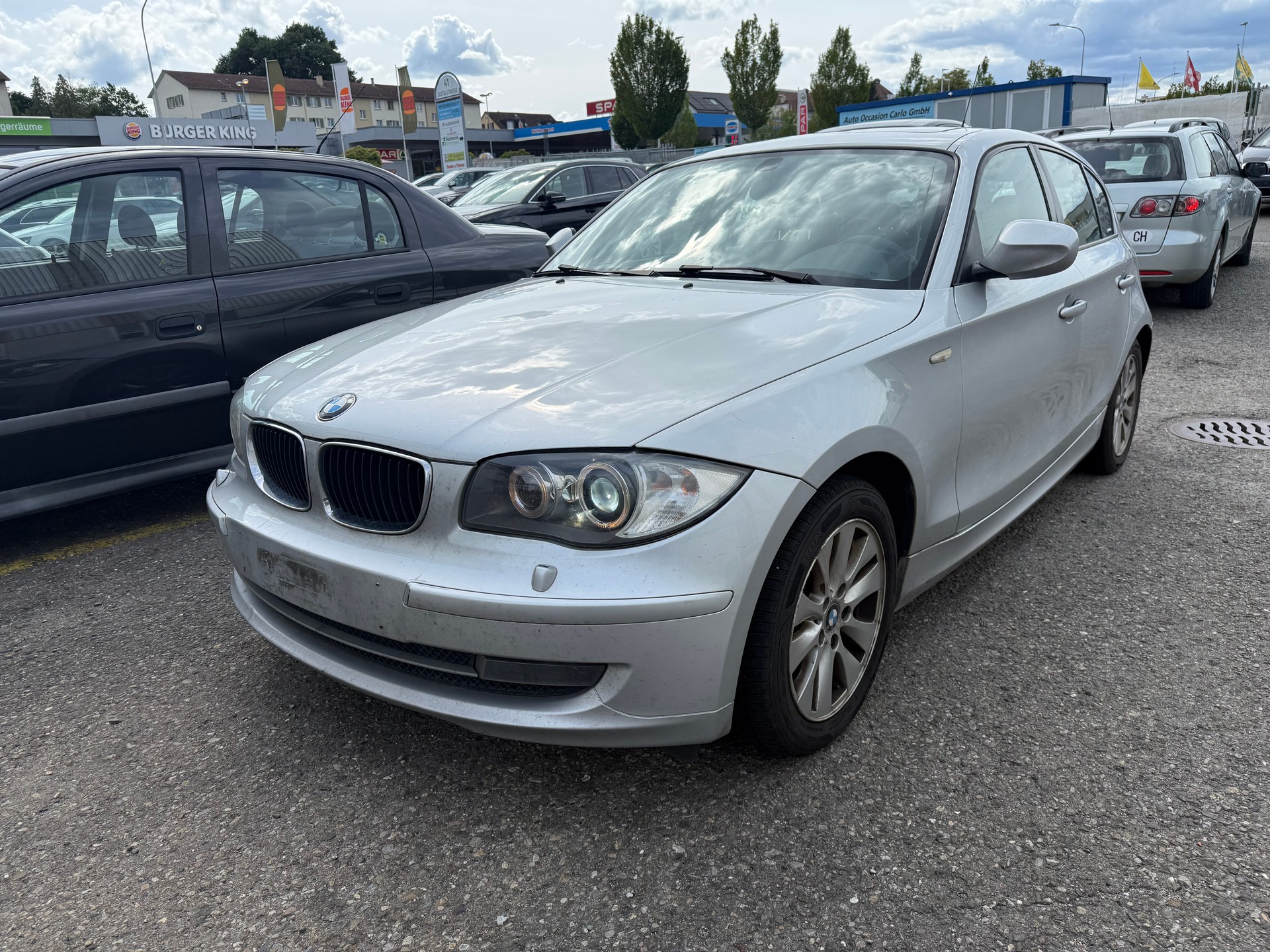 BMW 120d Dynamic Edition-image-1