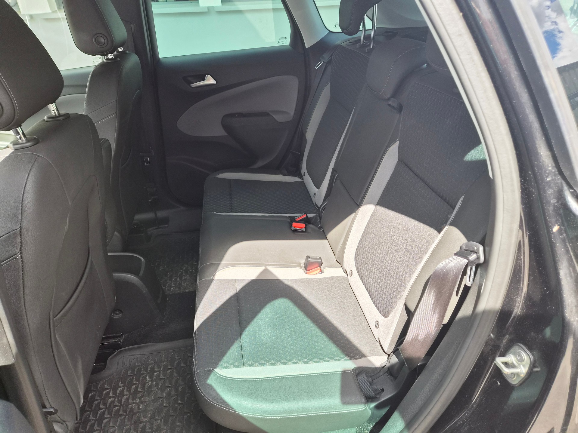 OPEL Crossland X 1.2i TP Excellence-image-9
