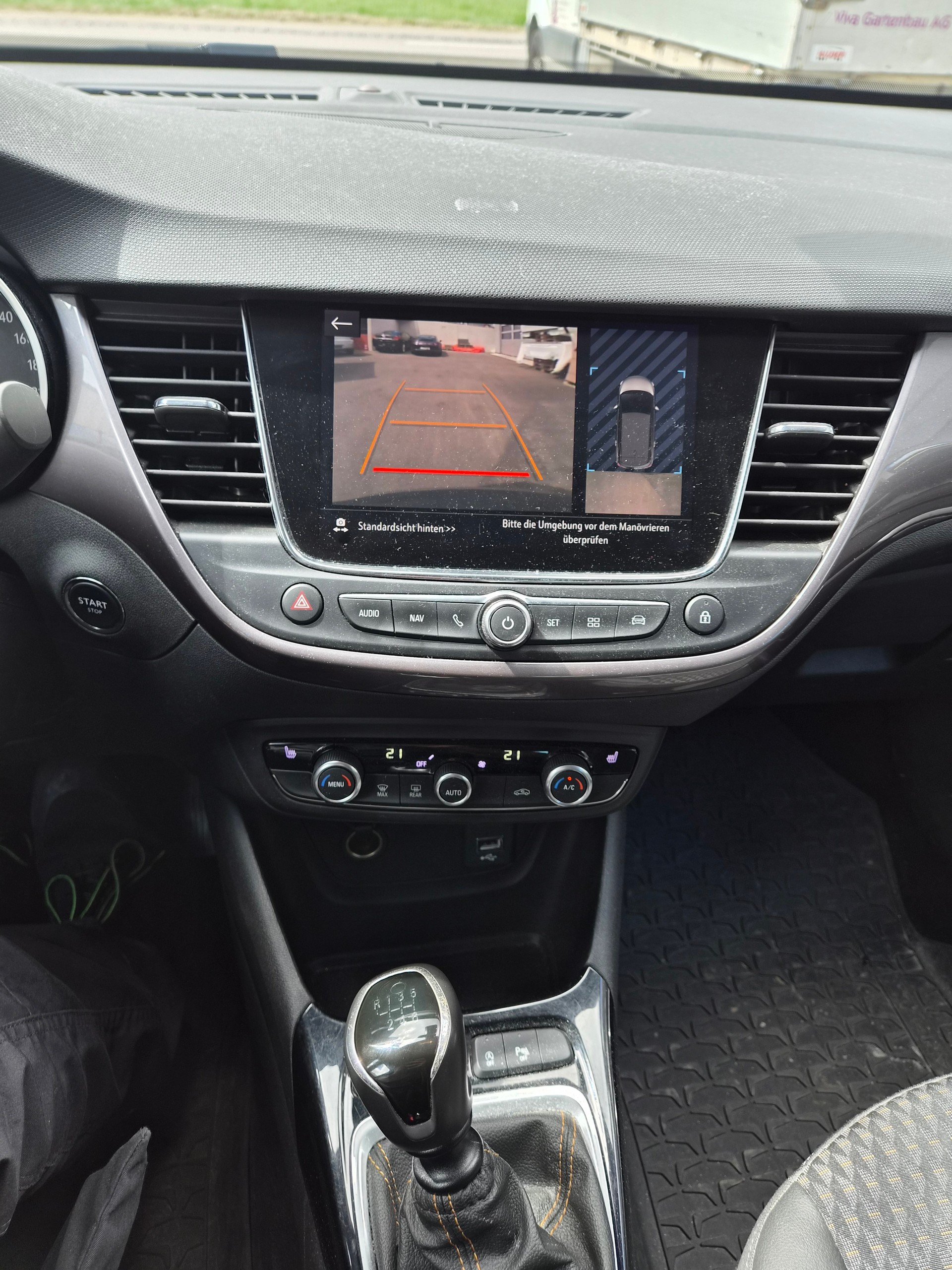 OPEL Crossland X 1.2i TP Excellence-image-13