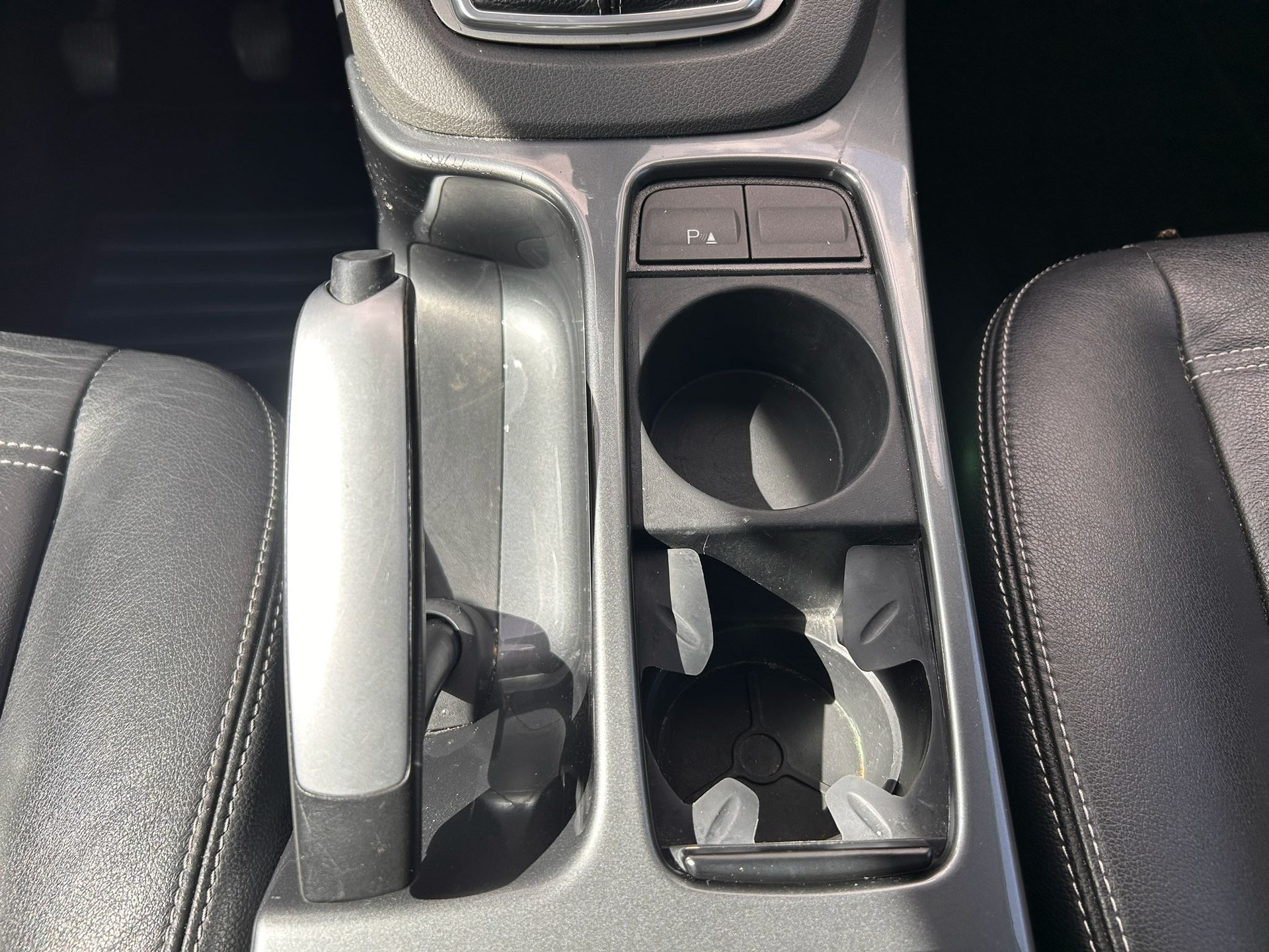 FORD Kuga 2.0 TDCi Carving 4WD-image-21
