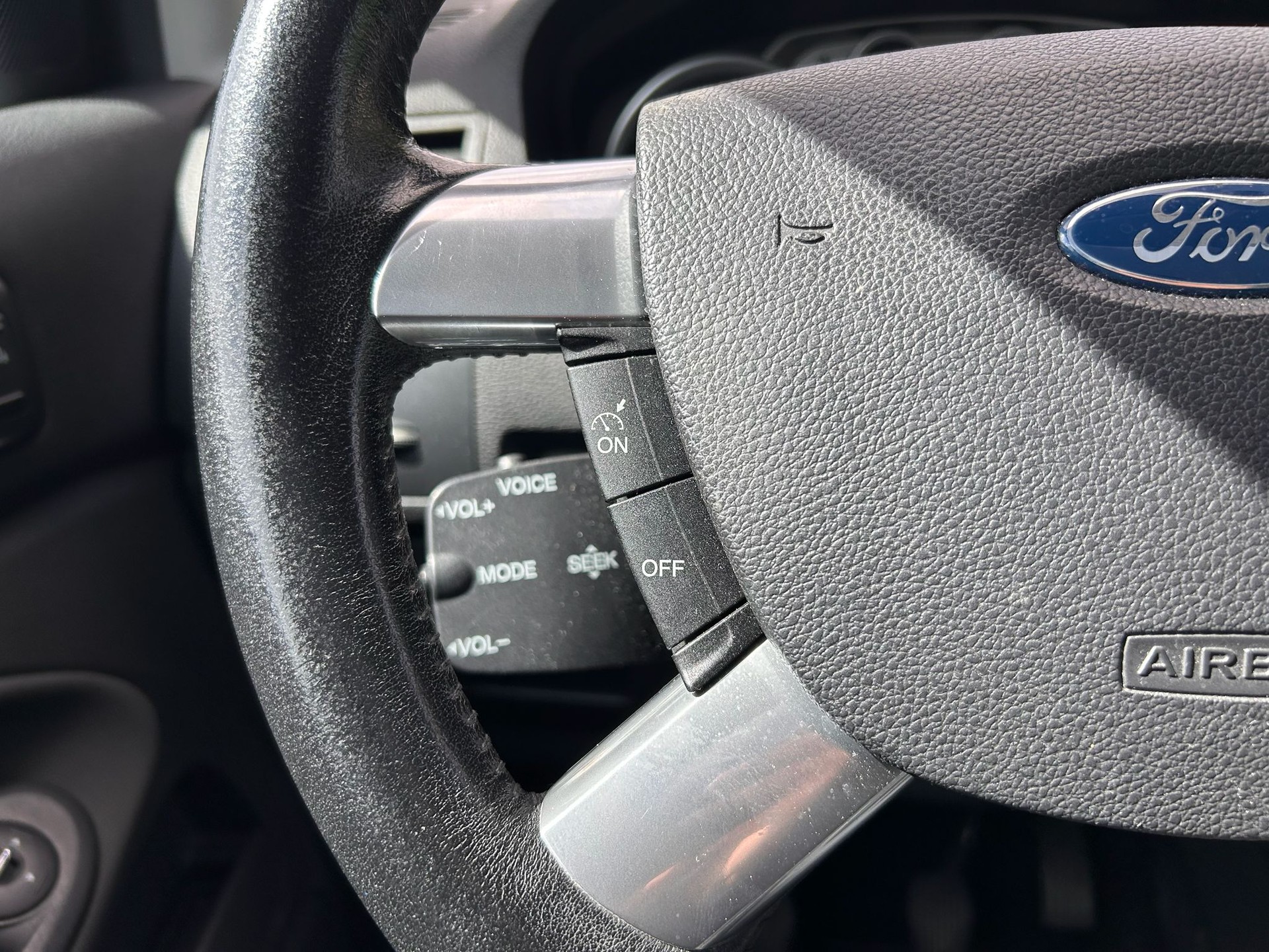 FORD Kuga 2.0 TDCi Carving 4WD-image-19