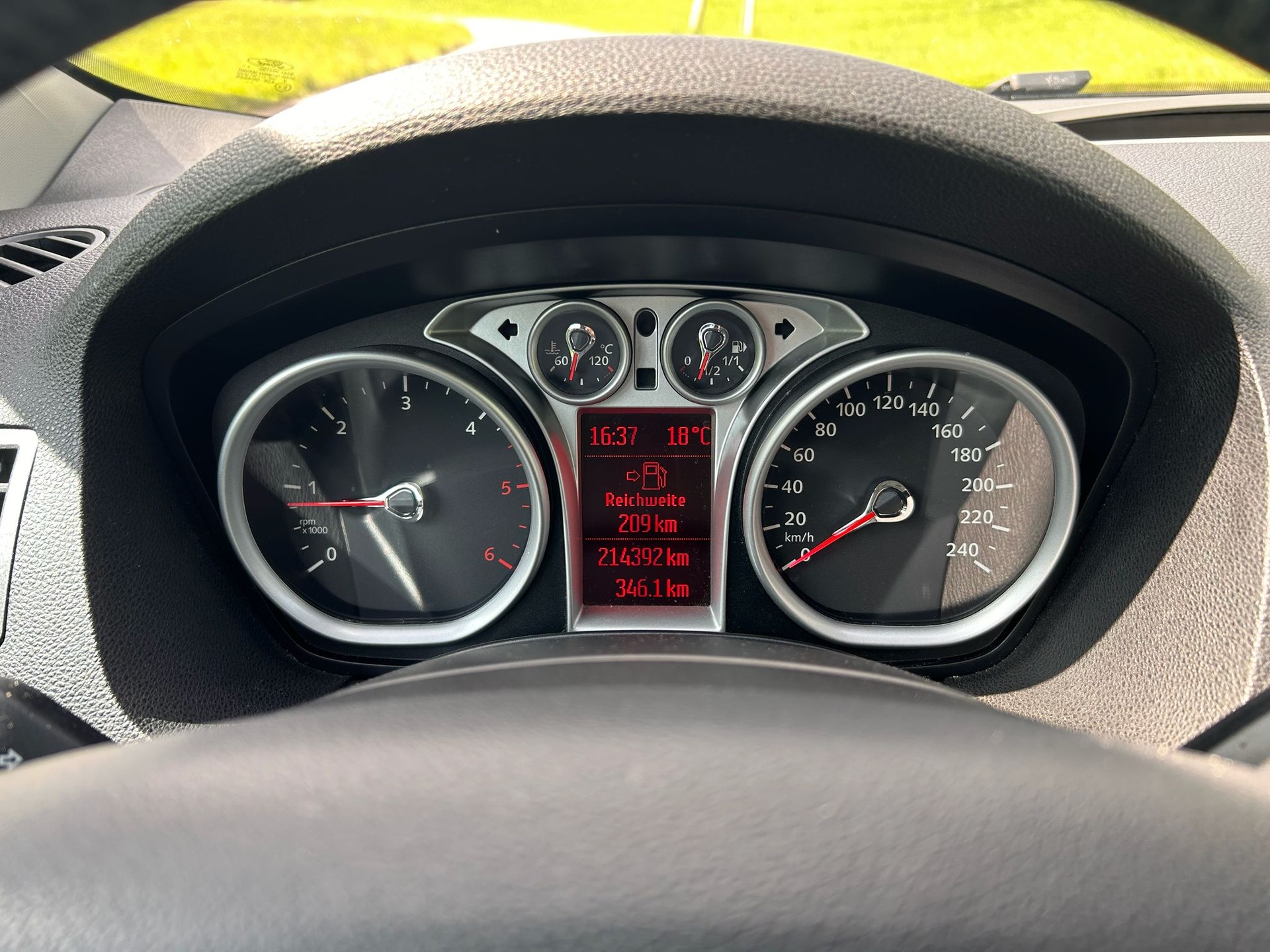 FORD Kuga 2.0 TDCi Carving 4WD-image-18