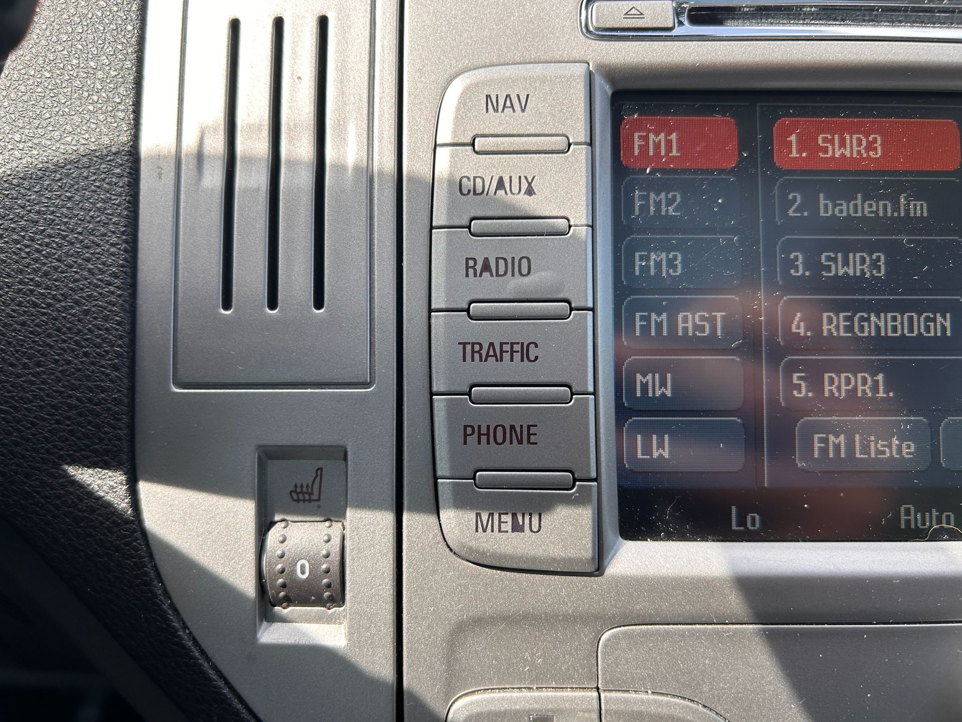 FORD Kuga 2.0 TDCi Carving 4WD-image-26