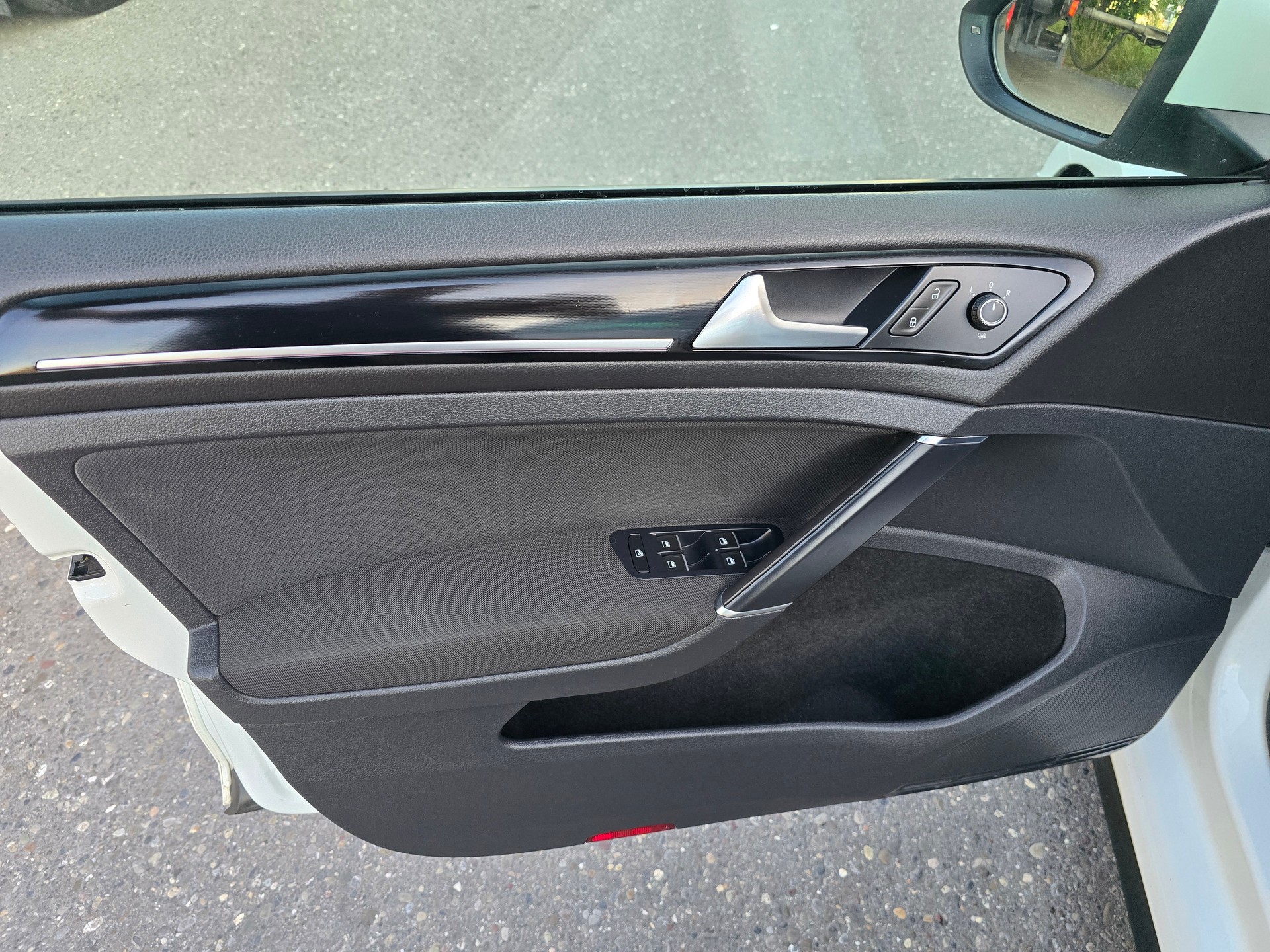 VW Golf 2.0 TSI GTI-image-13
