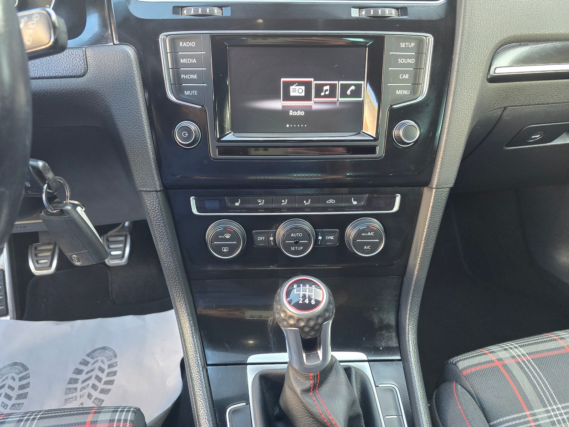 VW Golf 2.0 TSI GTI-image-20