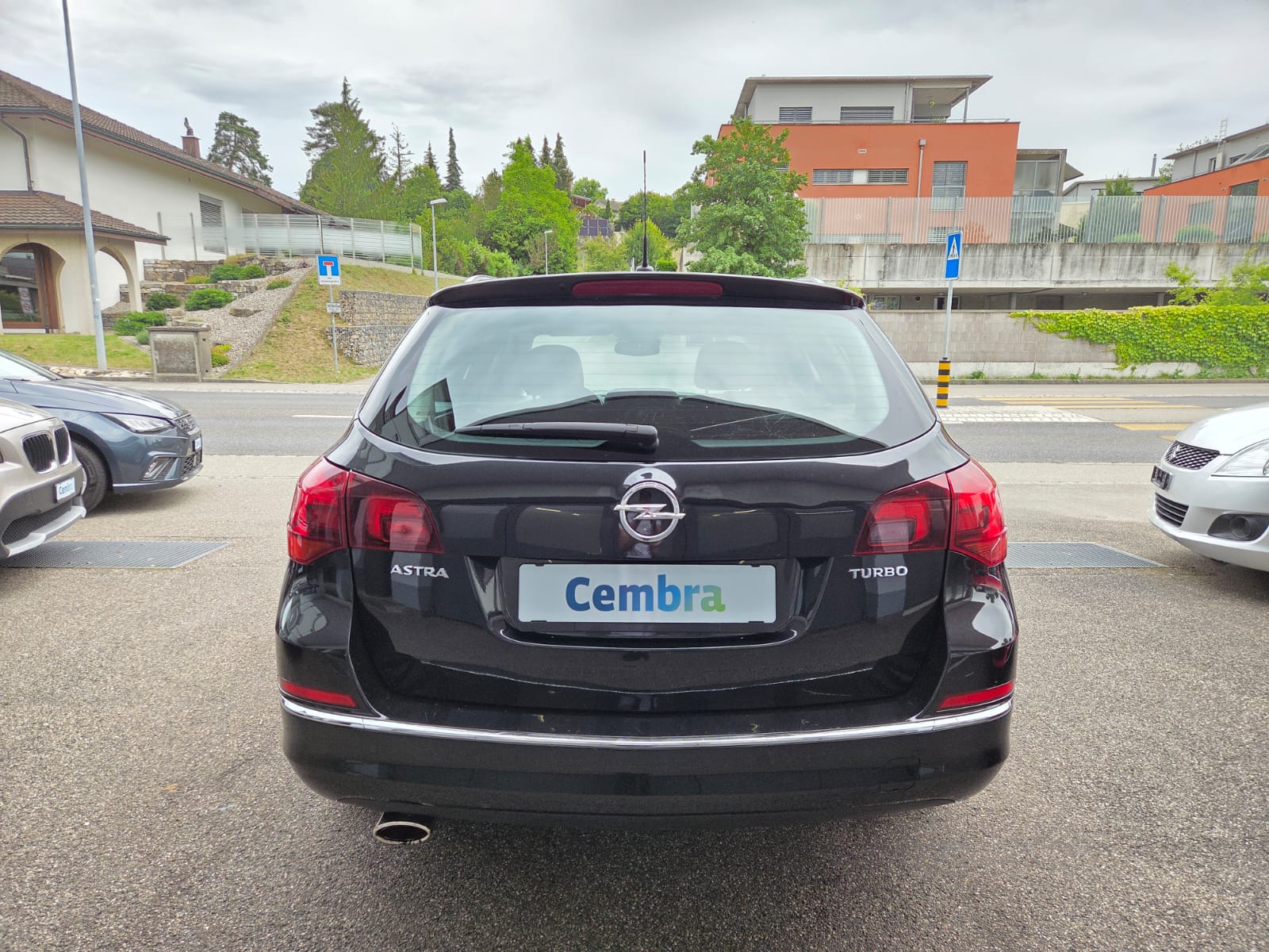OPEL Astra SportsTourer 1.4i 16V Turbo Cosmo-image-3