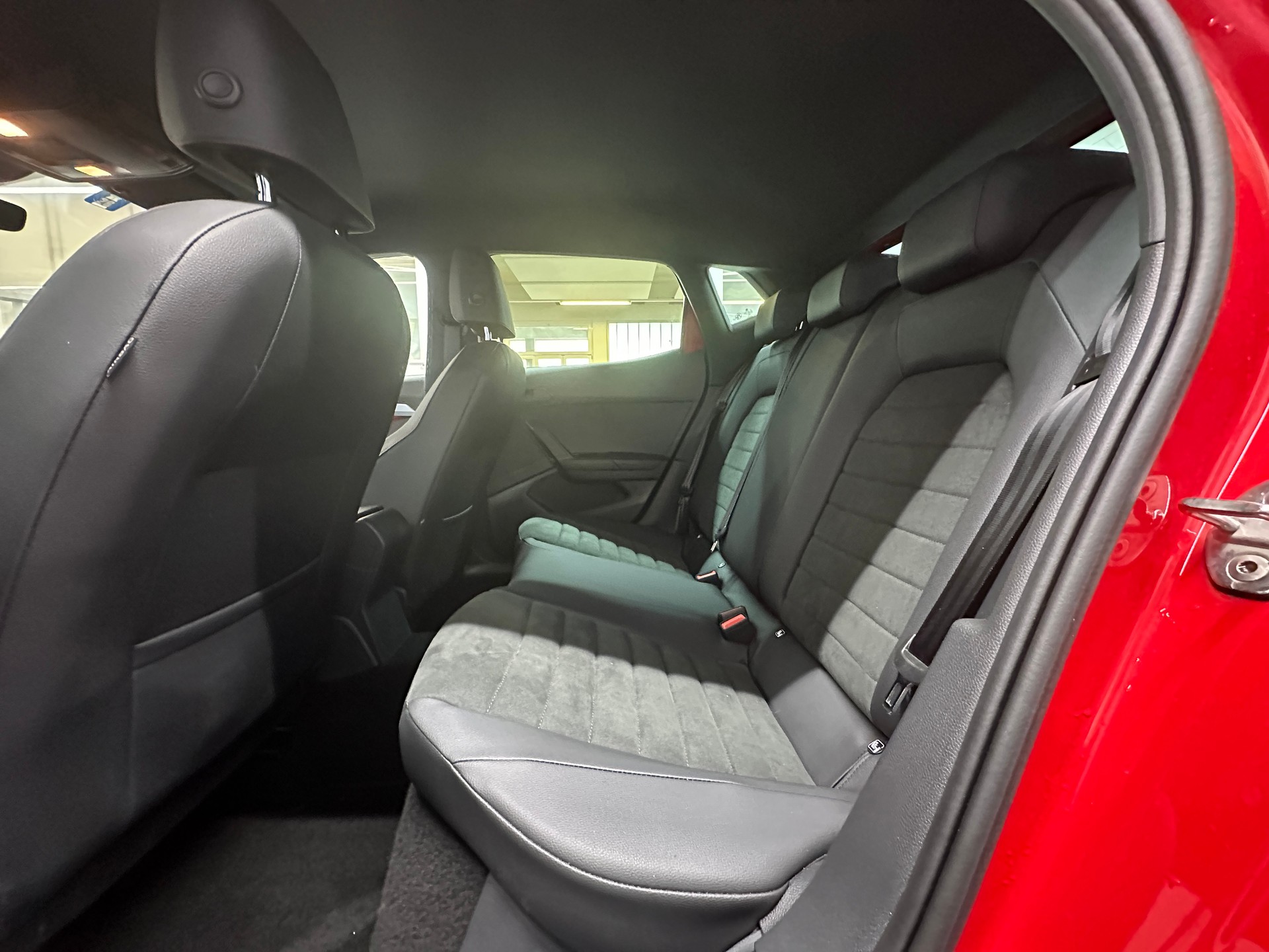 SEAT Ibiza 1.0 EcoTSI FR-image-8
