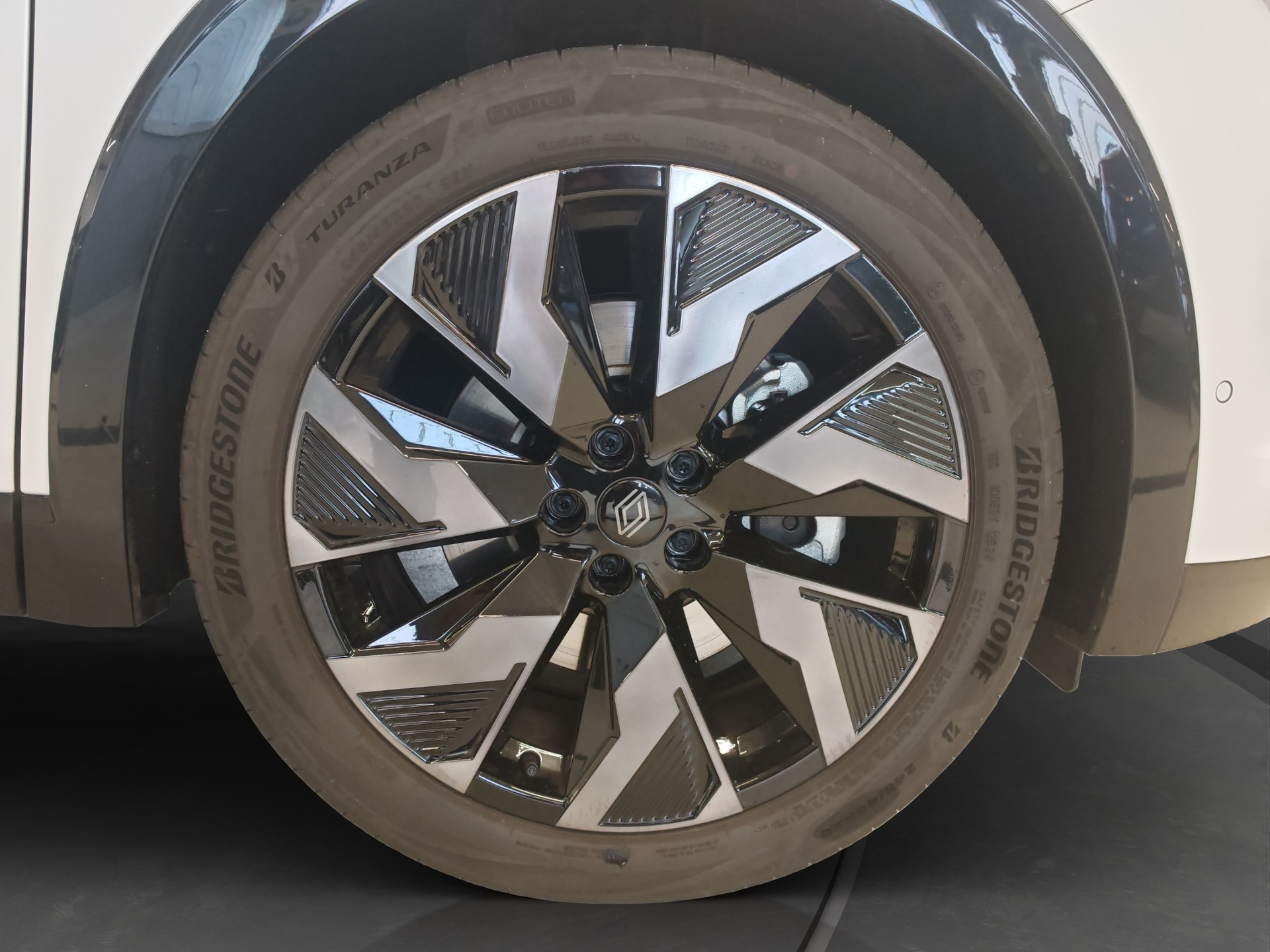 RENAULT Rafale 1.2 E-Tech Hybrid 200 Esprit Alpine-image-24