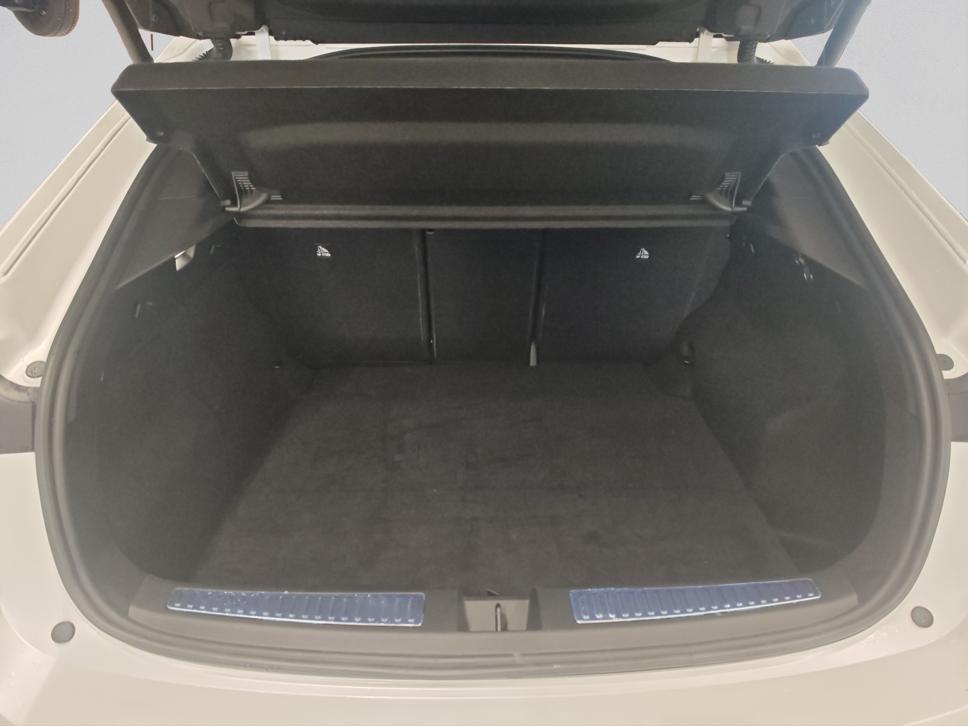 RENAULT Rafale 1.2 E-Tech Hybrid 200 Esprit Alpine-image-22