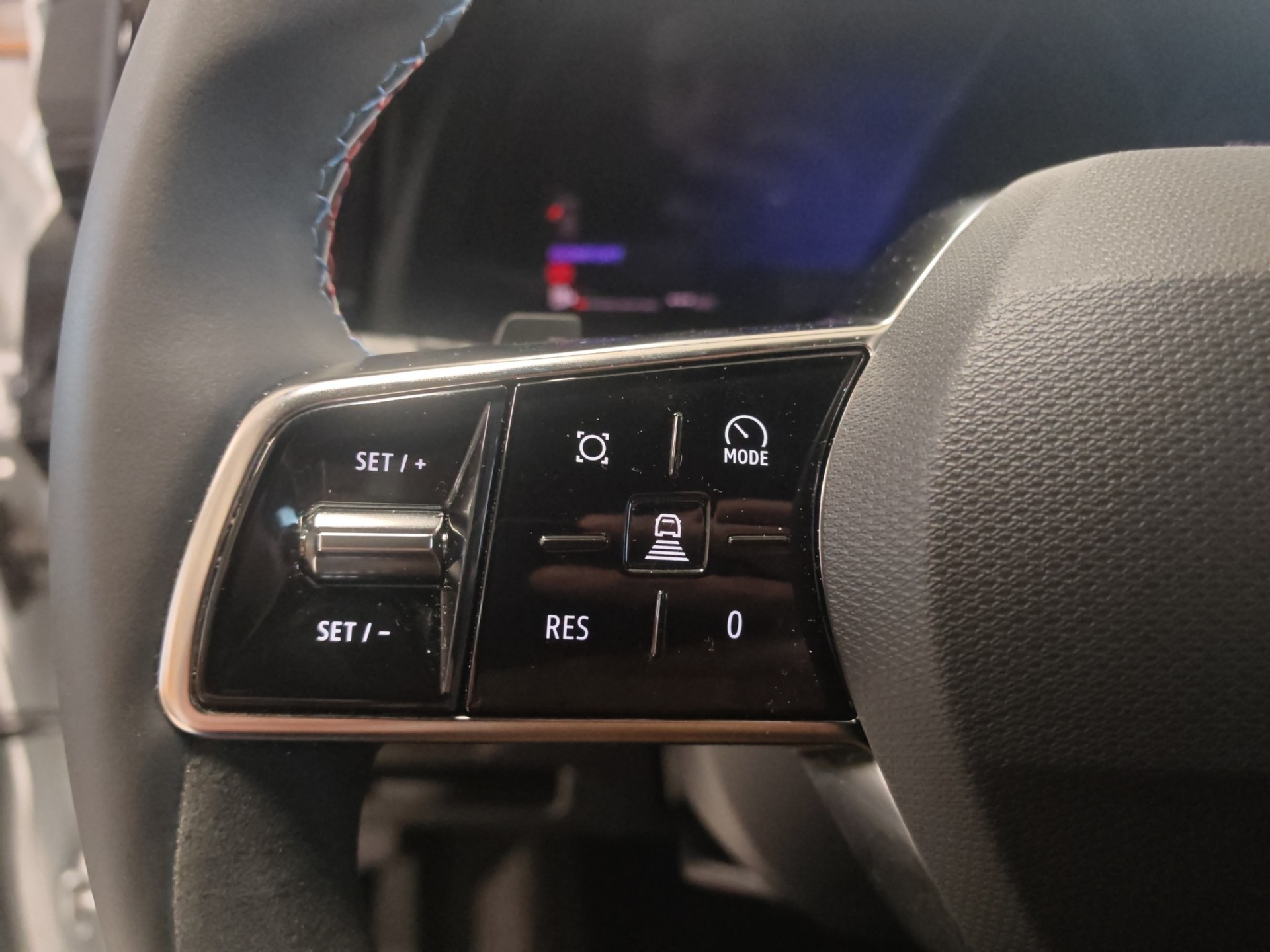 RENAULT Rafale 1.2 E-Tech Hybrid 200 Esprit Alpine-image-14