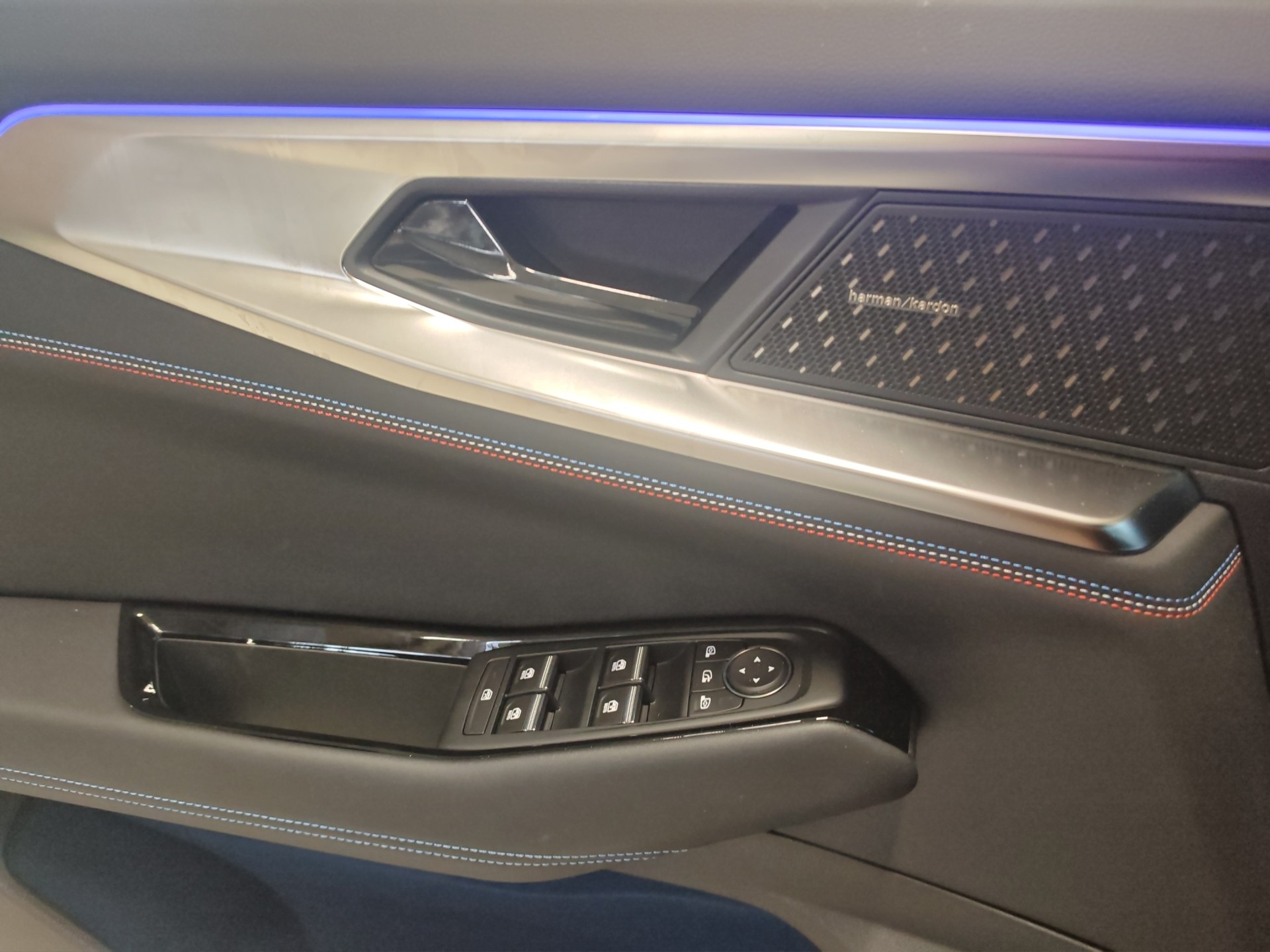 RENAULT Rafale 1.2 E-Tech Hybrid 200 Esprit Alpine-image-15