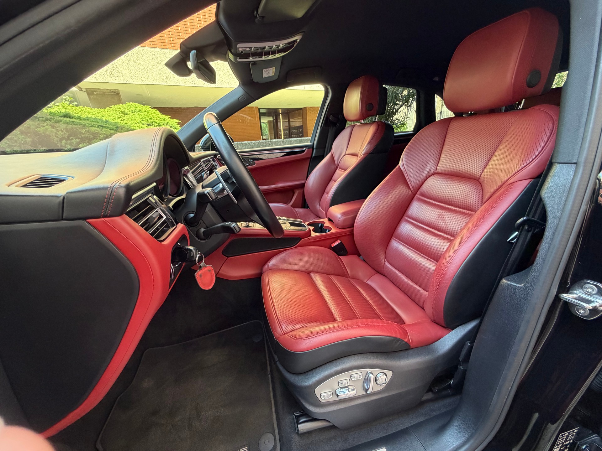 PORSCHE Macan S PDK-image-6