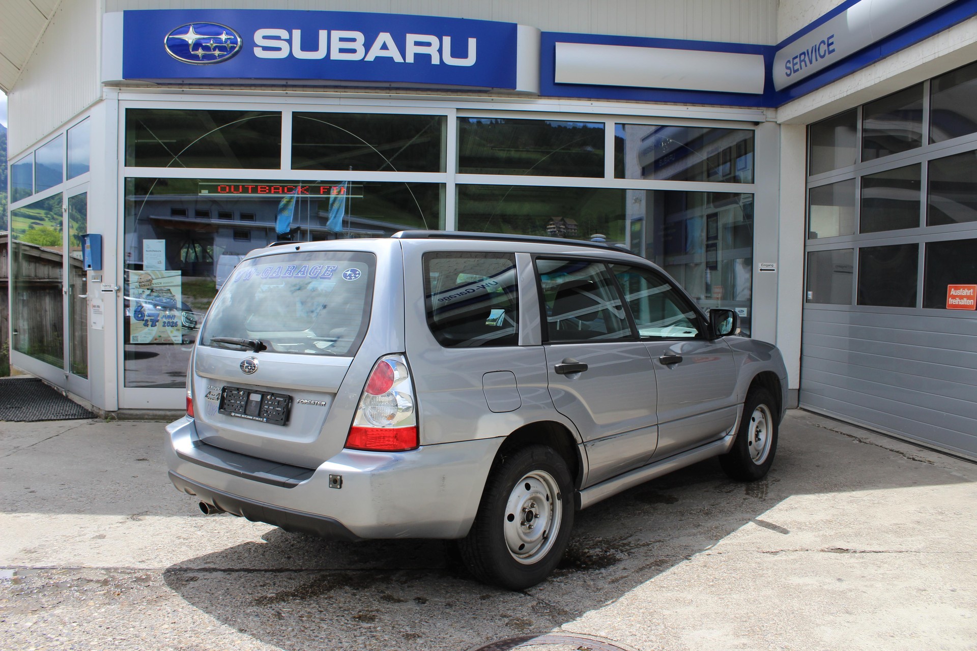 SUBARU Forester Station 2.0 X Swiss-image-5
