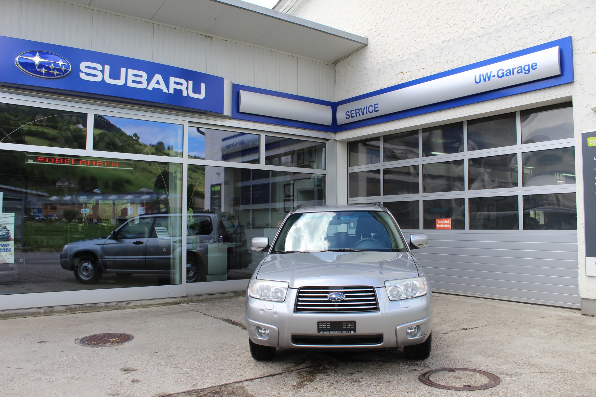 SUBARU Forester Station 2.0 X Swiss-image-0