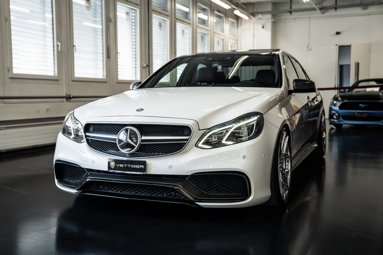 MERCEDES-BENZ E 63 AMG S 4Matic Speedshift-showroom-element-2