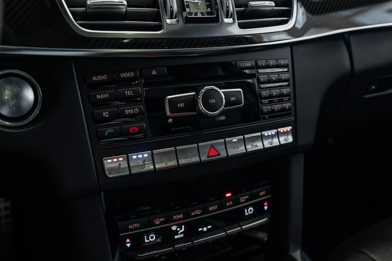 MERCEDES-BENZ E 63 AMG S 4Matic Speedshift-image-24