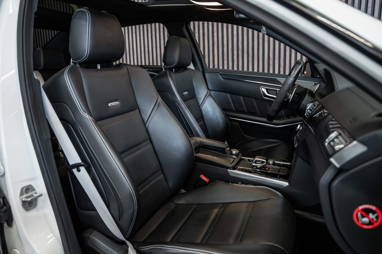 MERCEDES-BENZ E 63 AMG S 4Matic Speedshift-image-16