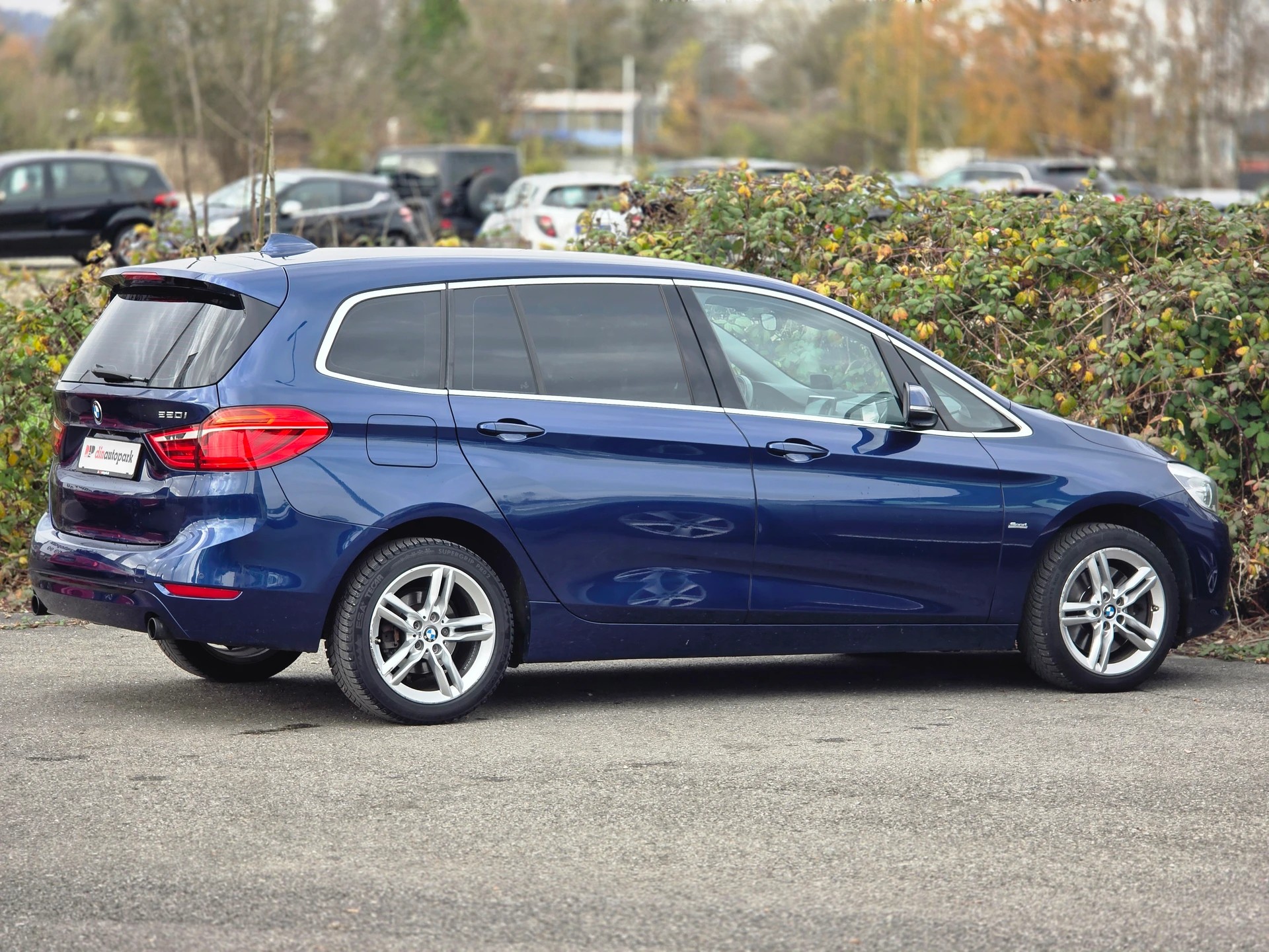 BMW 220i Gran Tourer Sport Line Steptronic *Frisch ab MFK* 7-Sitzer *-image-3