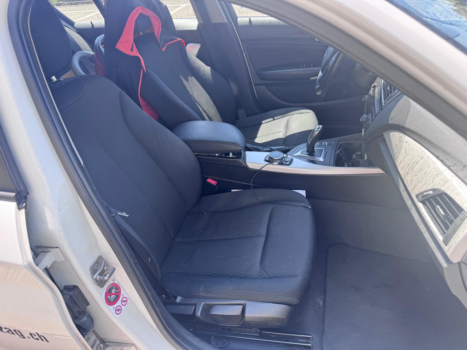 BMW 118i Steptronic-image-10