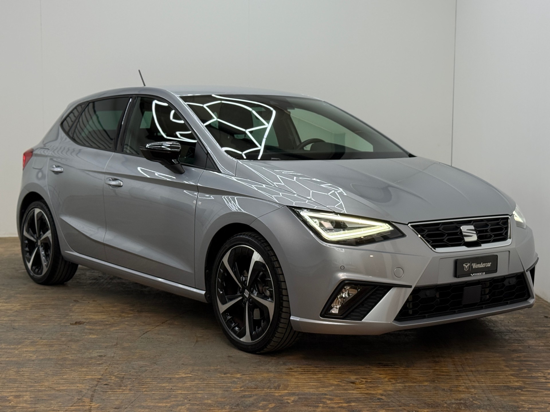 SEAT Ibiza 1.0 EcoTSI Hola FR DSG-image-0