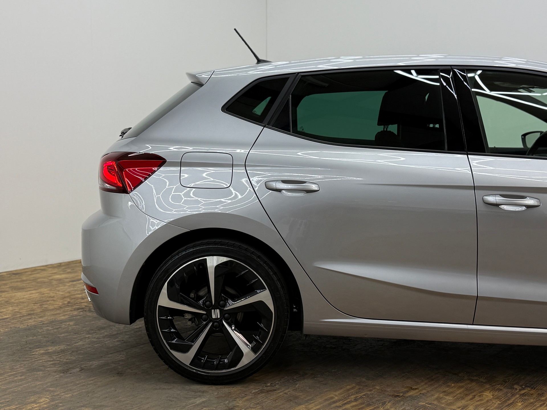 SEAT Ibiza 1.0 EcoTSI Hola FR DSG-image-15