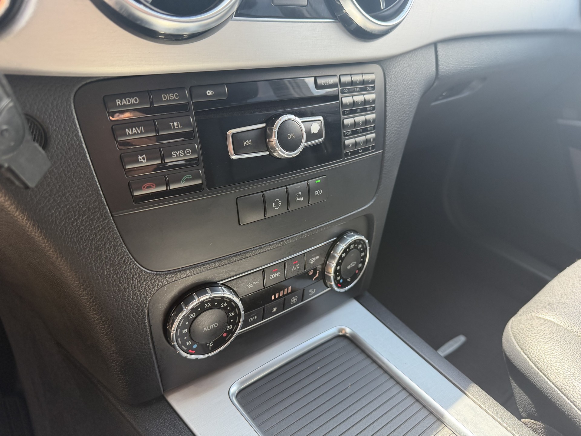 MERCEDES-BENZ GLK 220 BlueTEC 4Matic 7G-Tronic-image-13