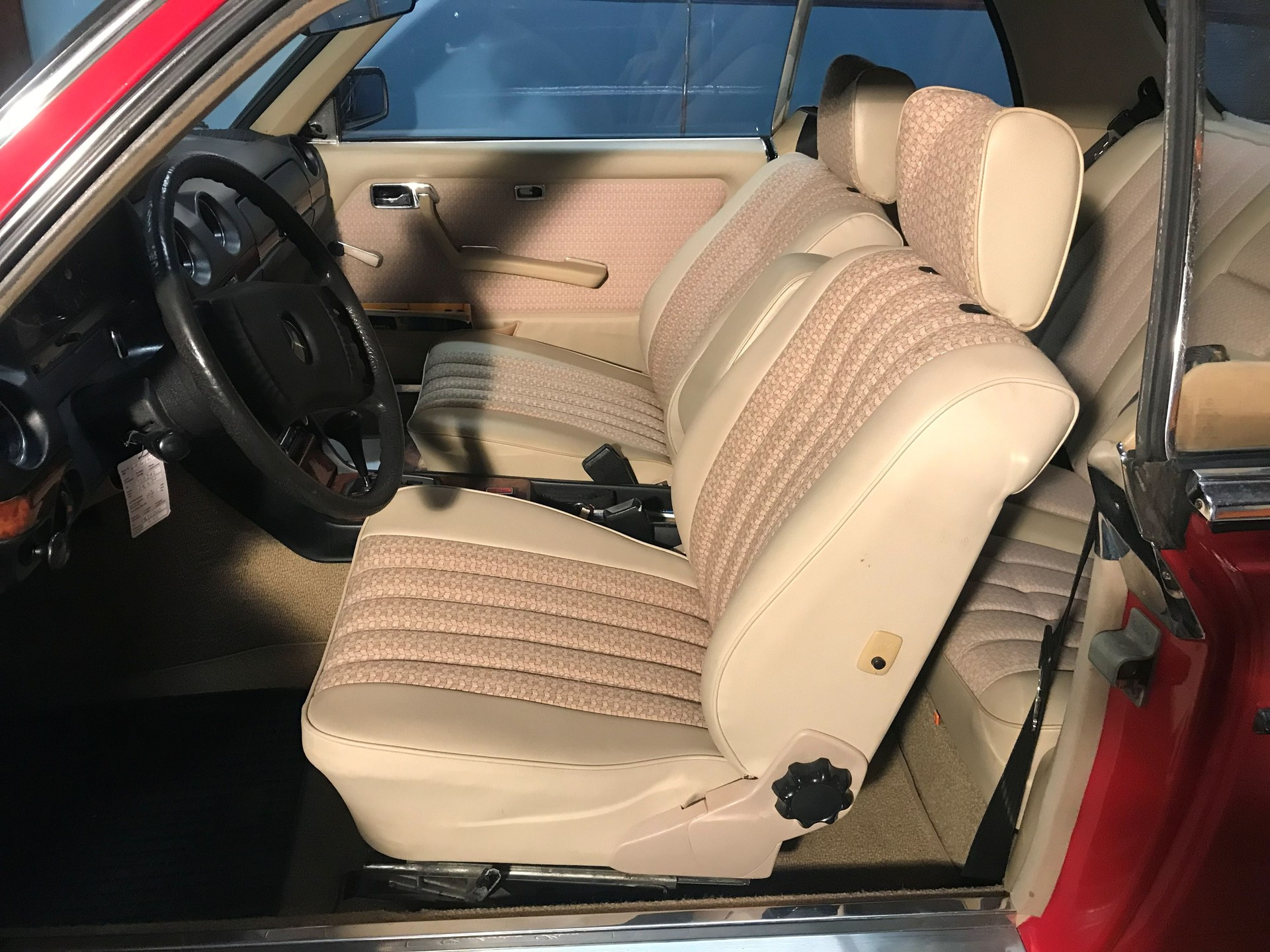 MERCEDES-BENZ C-image-1