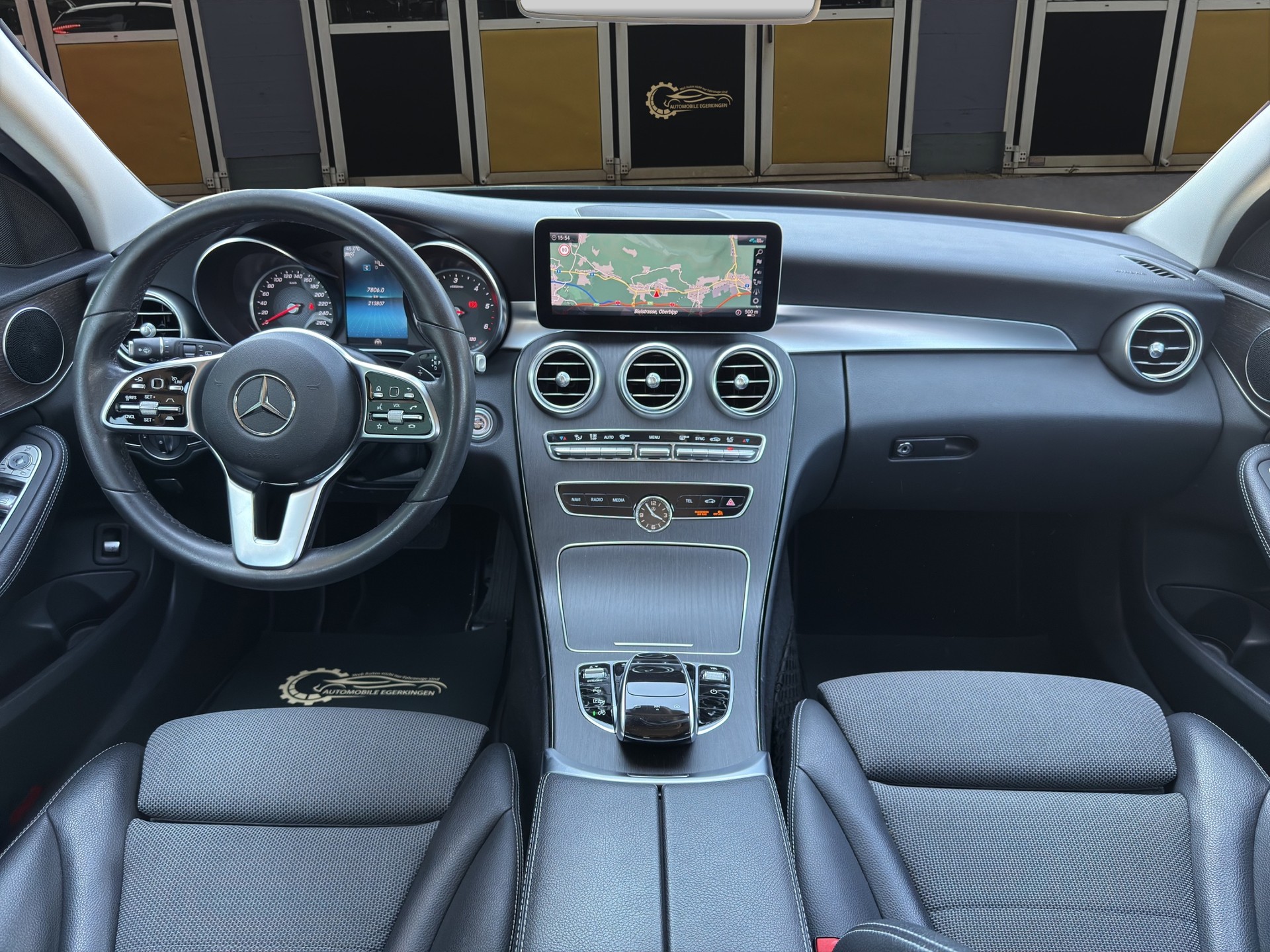 MERCEDES-BENZ C 220 d Swiss Star AMG Line 4m Kombi-image-10