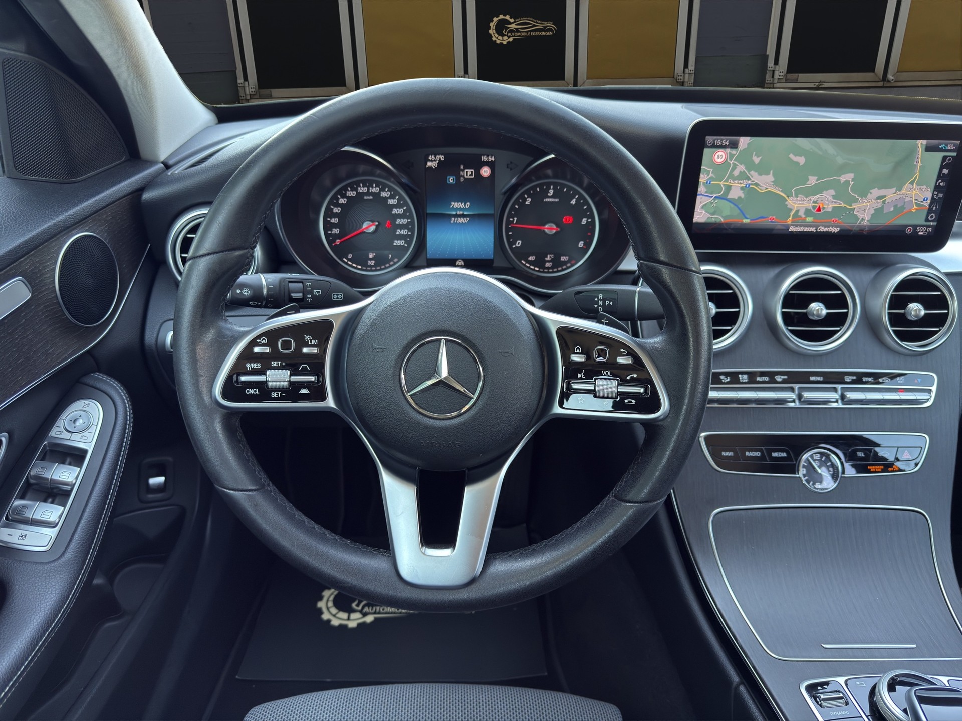 MERCEDES-BENZ C 220 d Swiss Star AMG Line 4m Kombi-image-11