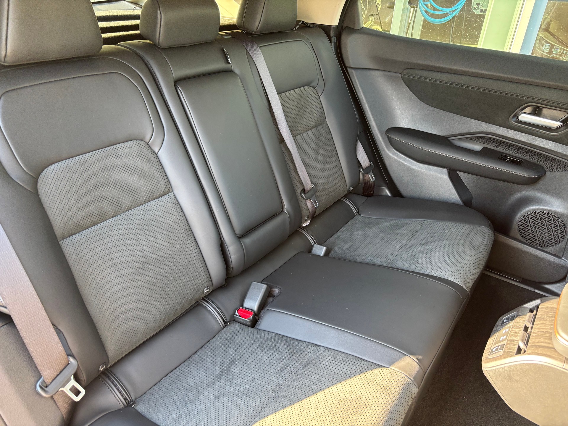 NISSAN Ariya 87 kWh Evolve Allrad-image-6