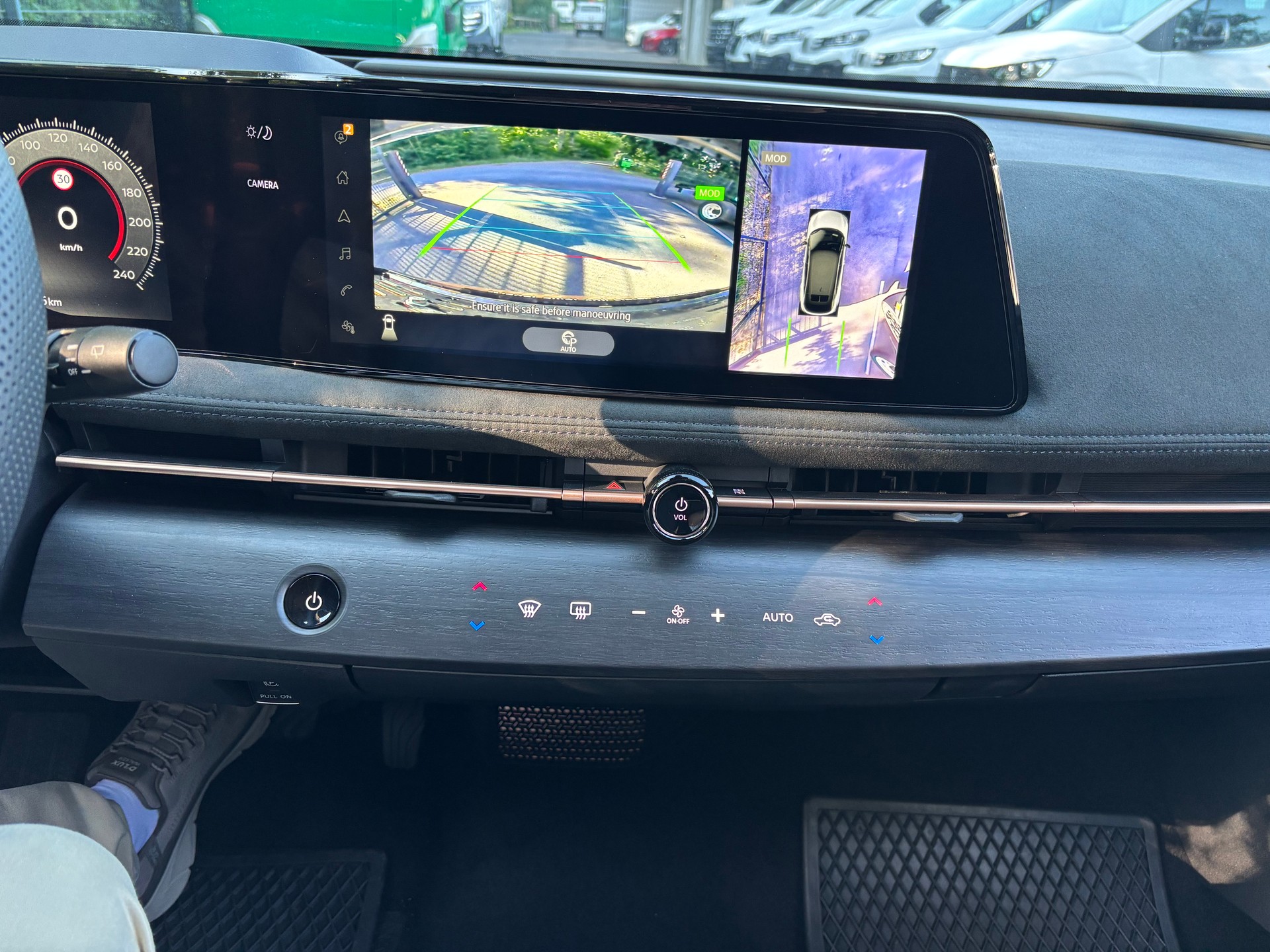 NISSAN Ariya 87 kWh Evolve Allrad-image-11