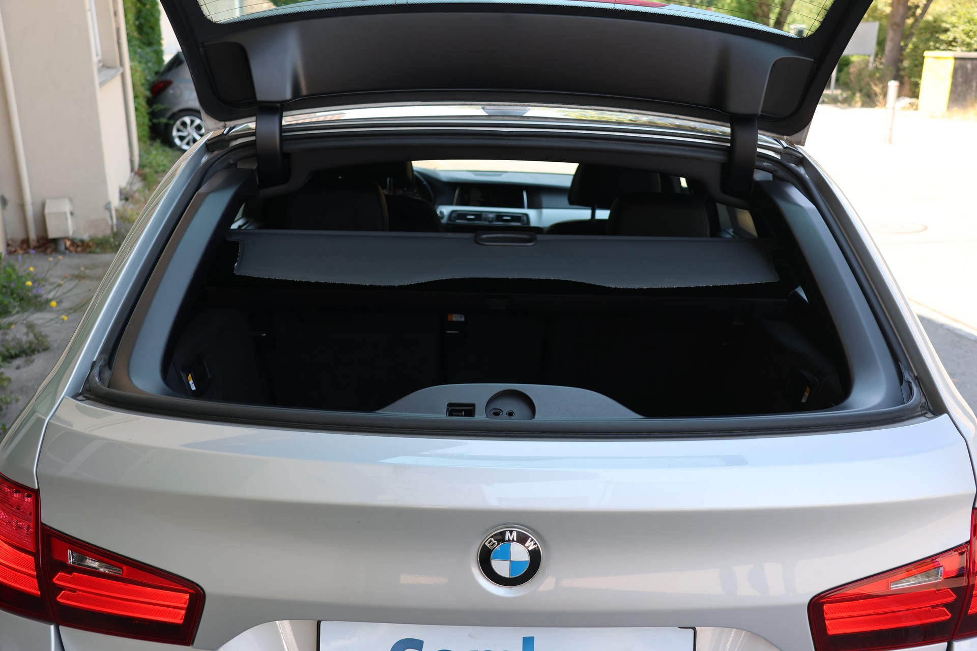 BMW 528i Touring xDrive M-Sport Modern Line Steptronic-image-6
