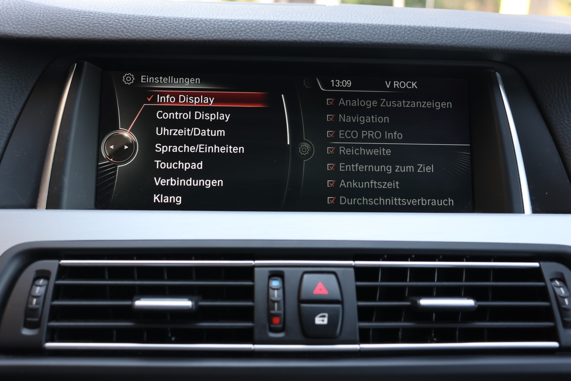 BMW 528i Touring xDrive M-Sport Modern Line Steptronic-image-22