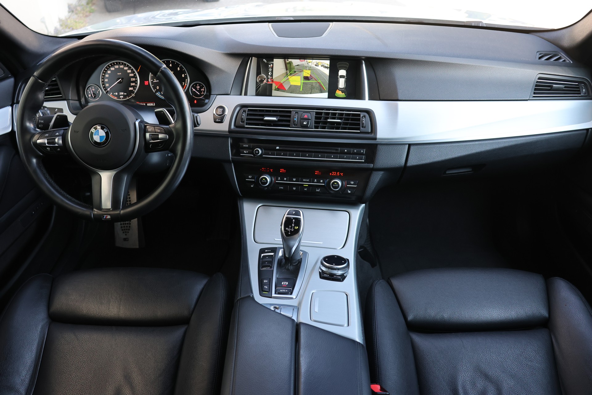 BMW 528i Touring xDrive M-Sport Modern Line Steptronic-image-11