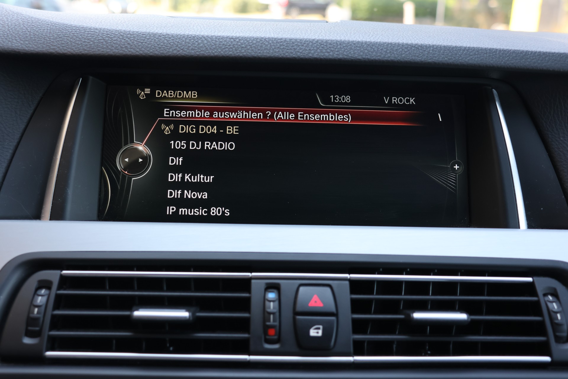 BMW 528i Touring xDrive M-Sport Modern Line Steptronic-image-19