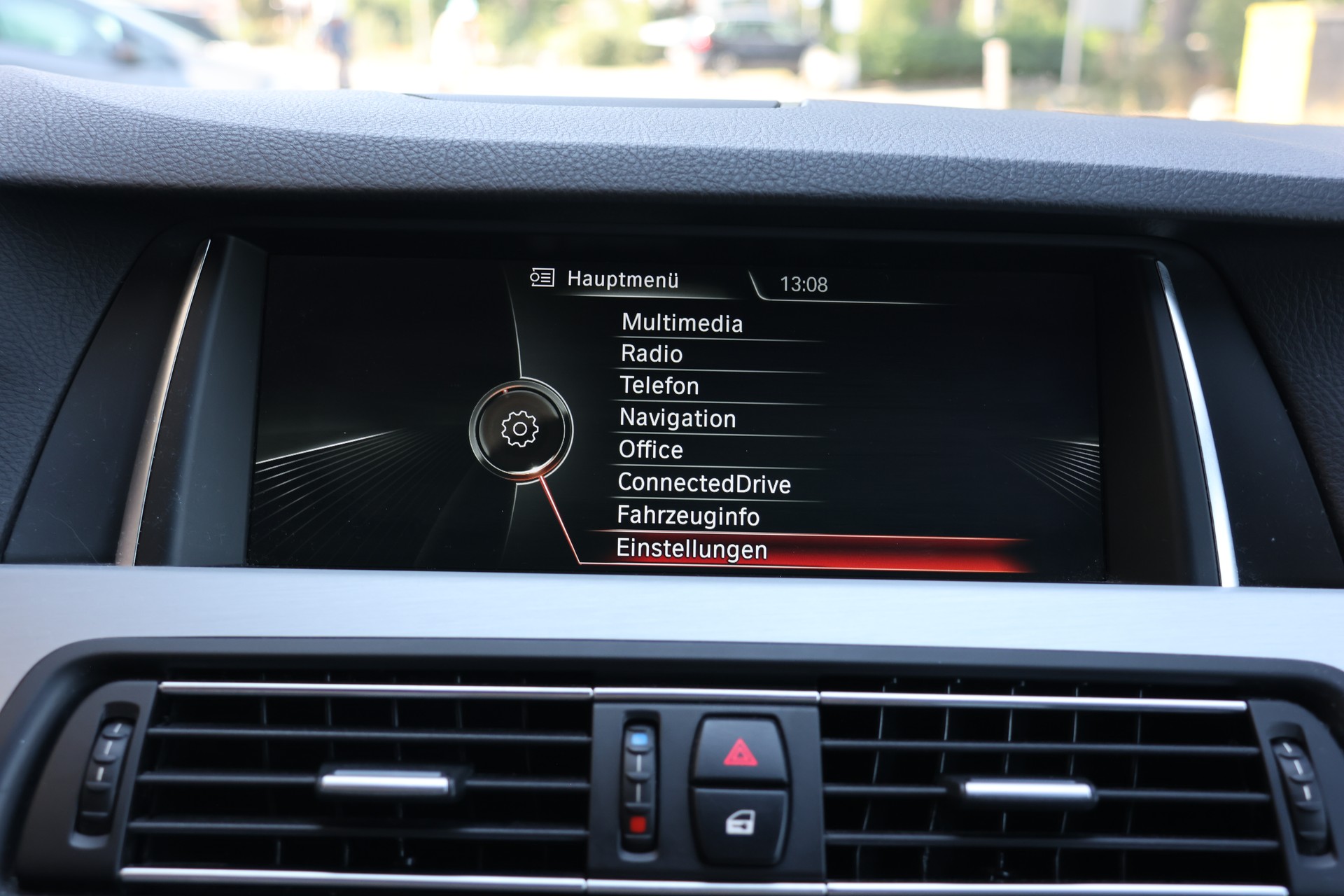 BMW 528i Touring xDrive M-Sport Modern Line Steptronic-image-17